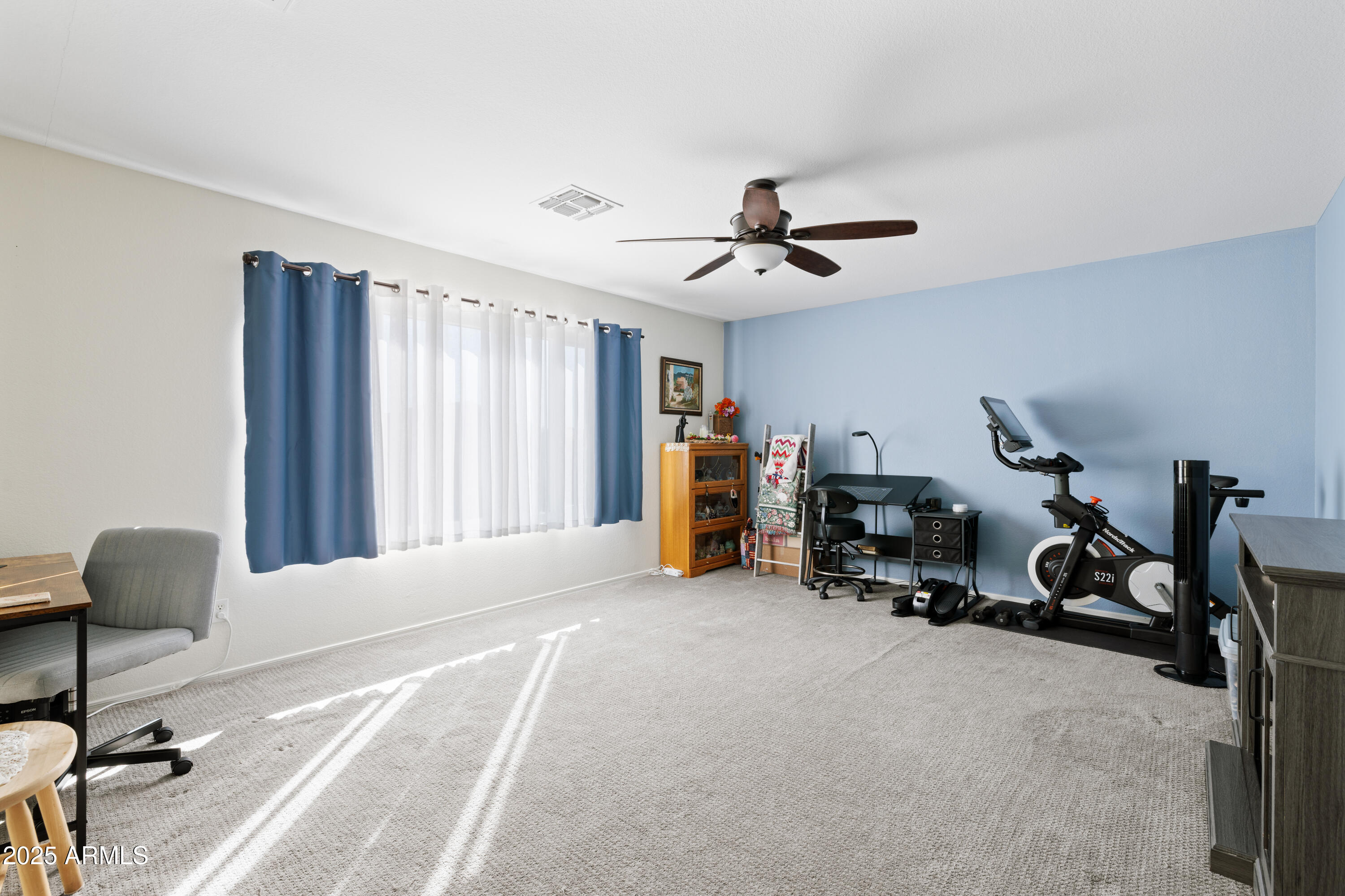 3951 E Cullumber Street