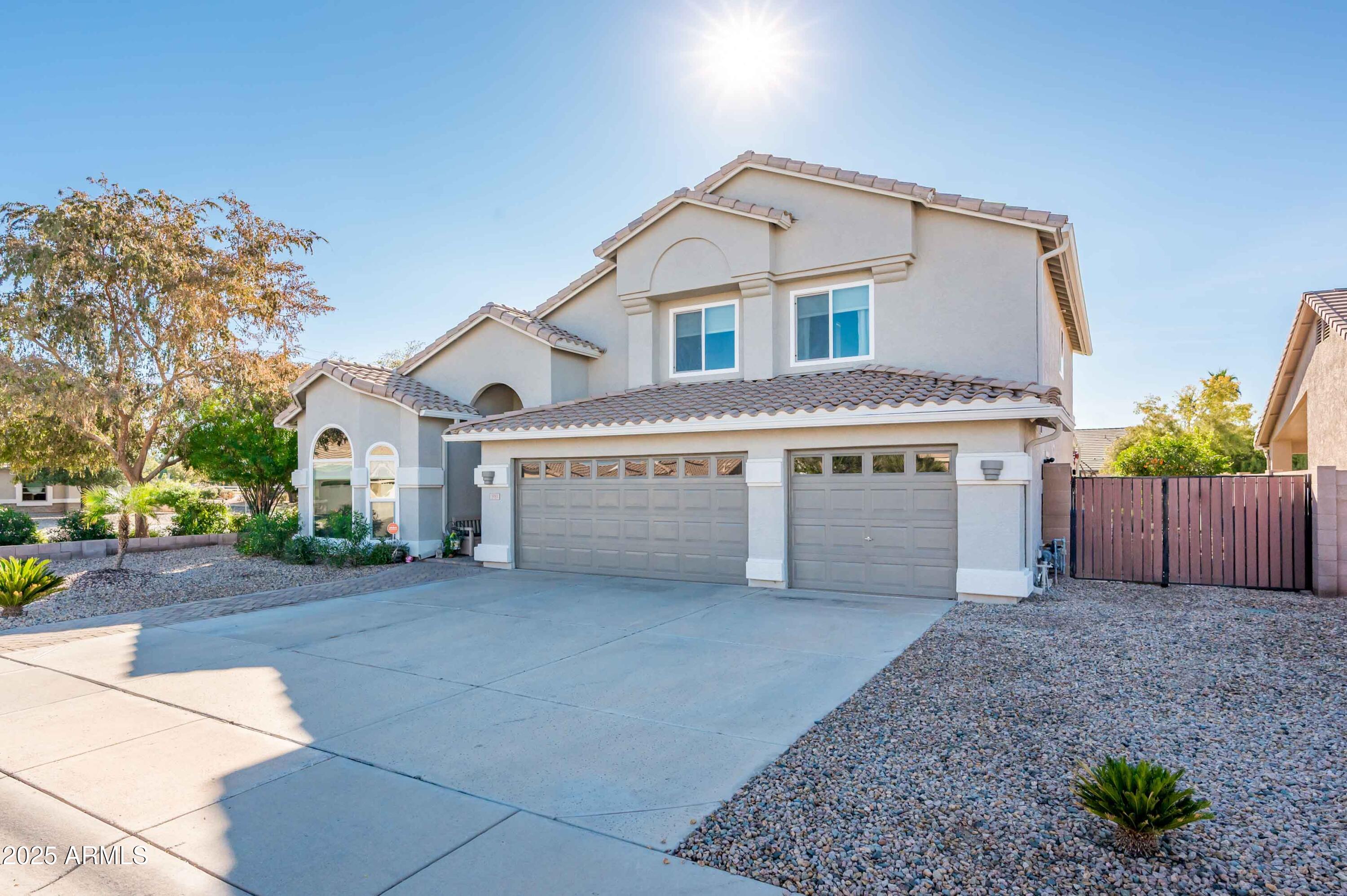 3951 E Cullumber Street