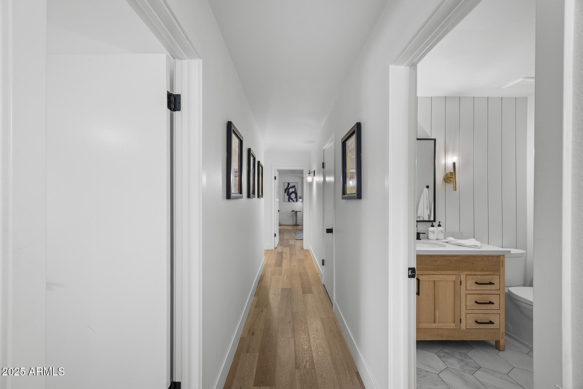 7836 E DAVENPORT Drive