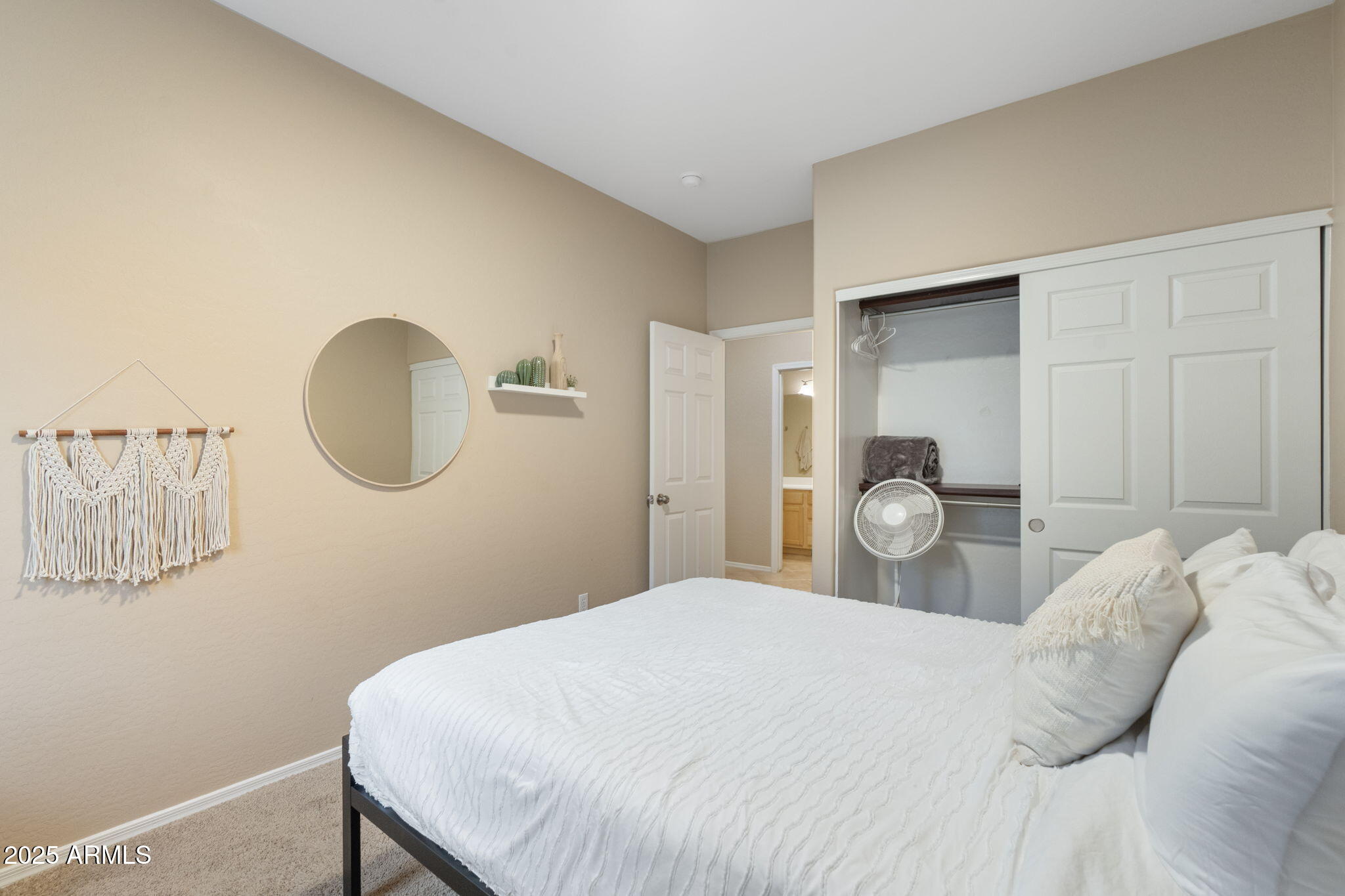 17471 W DESERT SAGE Drive