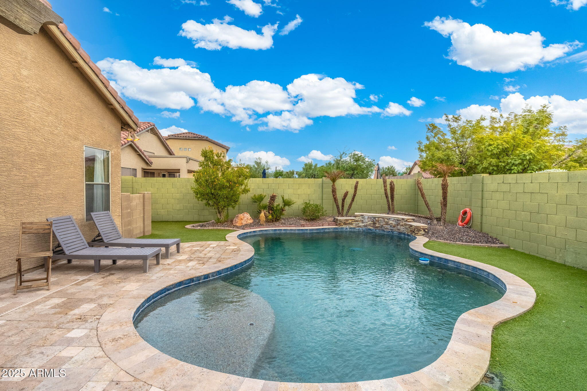 17471 W DESERT SAGE Drive