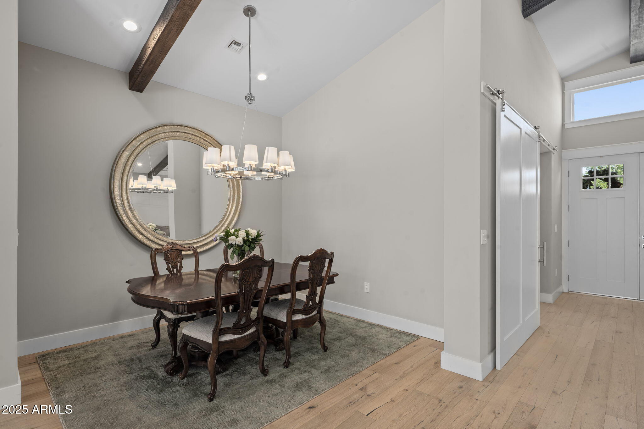 4933 E WHITTON Avenue