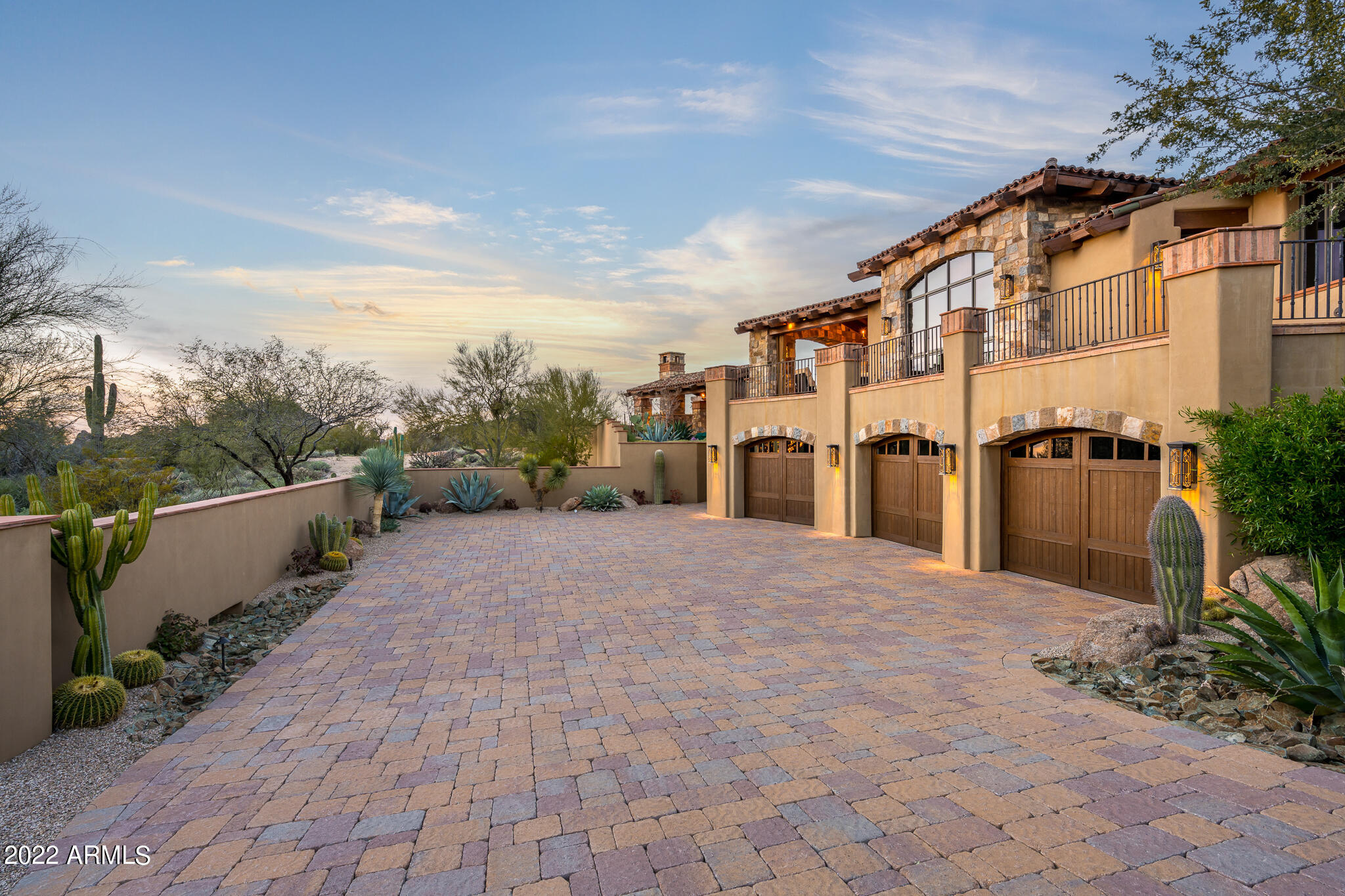 8430 E WHISPER ROCK Trail