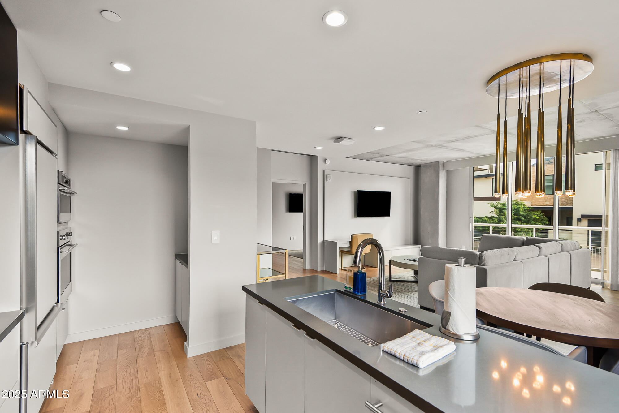 5455 E LINCOLN Drive, 2021