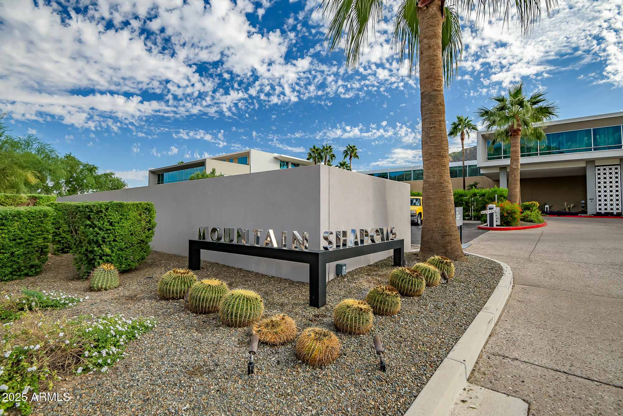 5455 E LINCOLN Drive, 2021