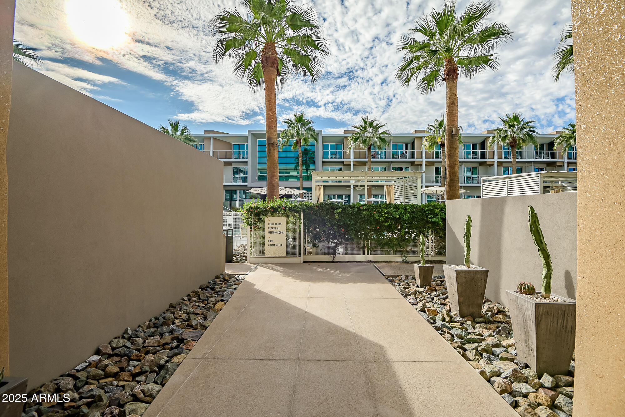 5455 E LINCOLN Drive, 2021