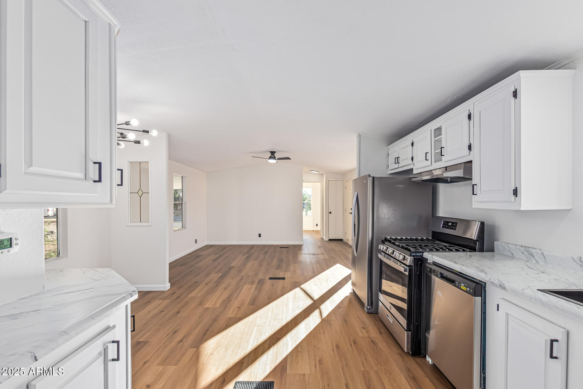 11275 N 99TH Avenue, 10