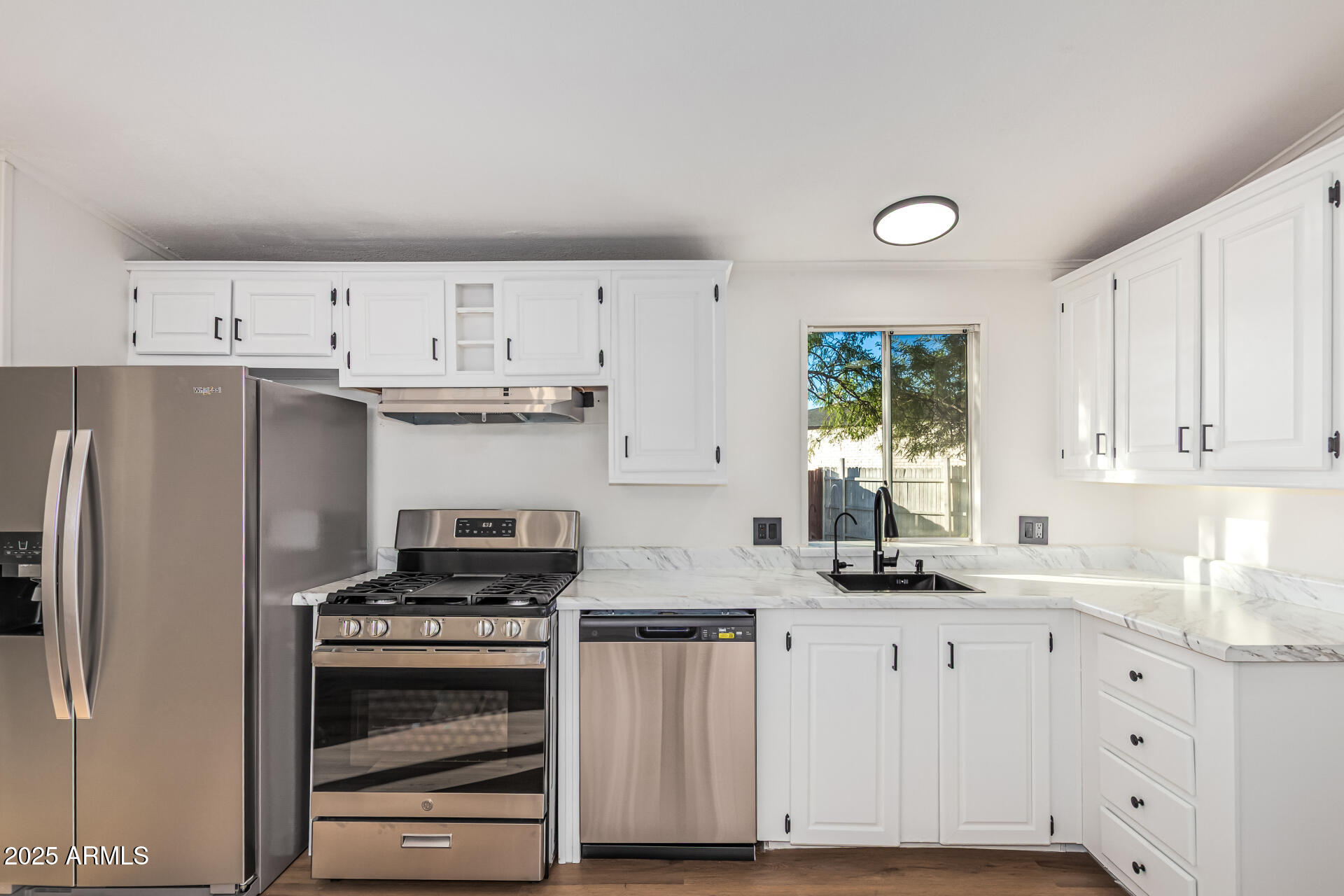 11275 N 99TH Avenue, 10