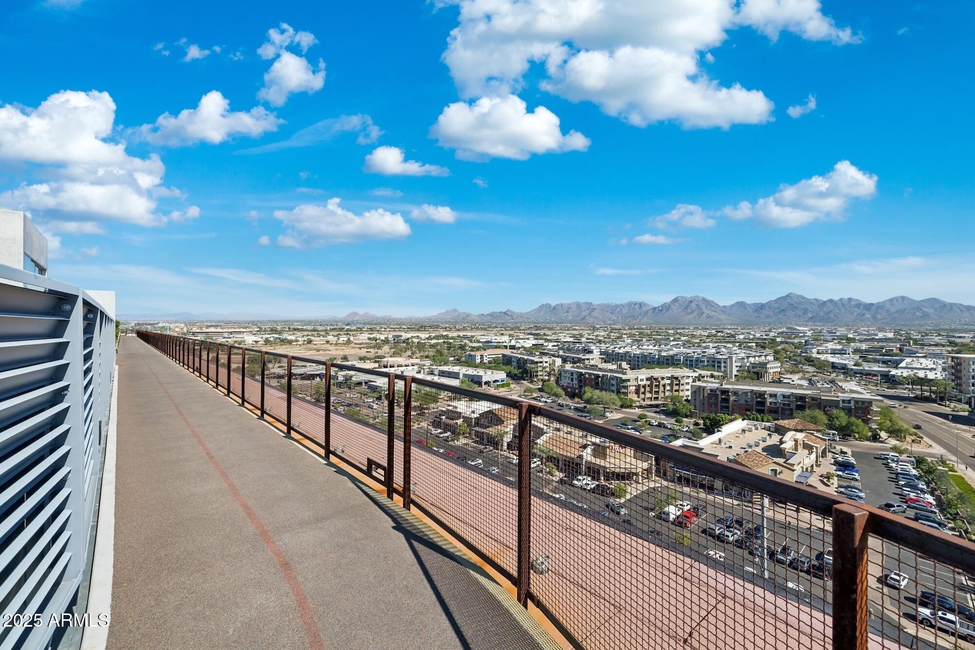 7180 E KIERLAND Boulevard, 218