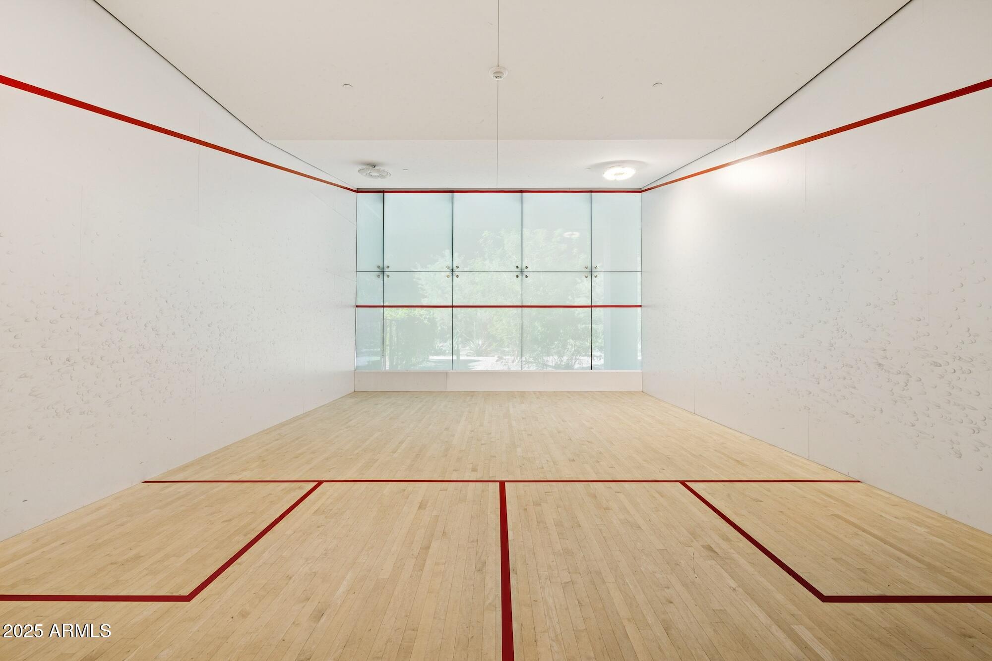 7180 E KIERLAND Boulevard, 218