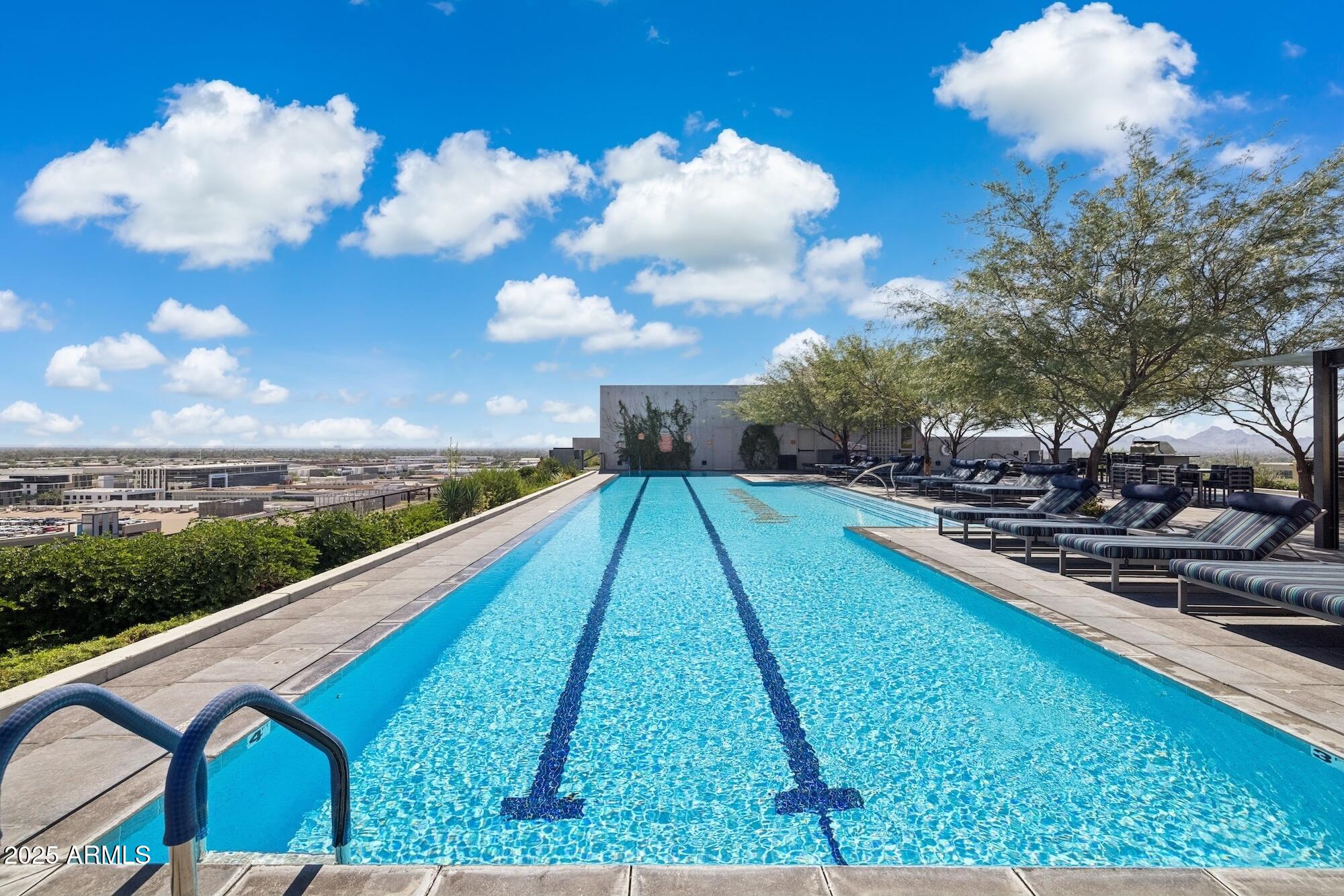 7180 E KIERLAND Boulevard, 218