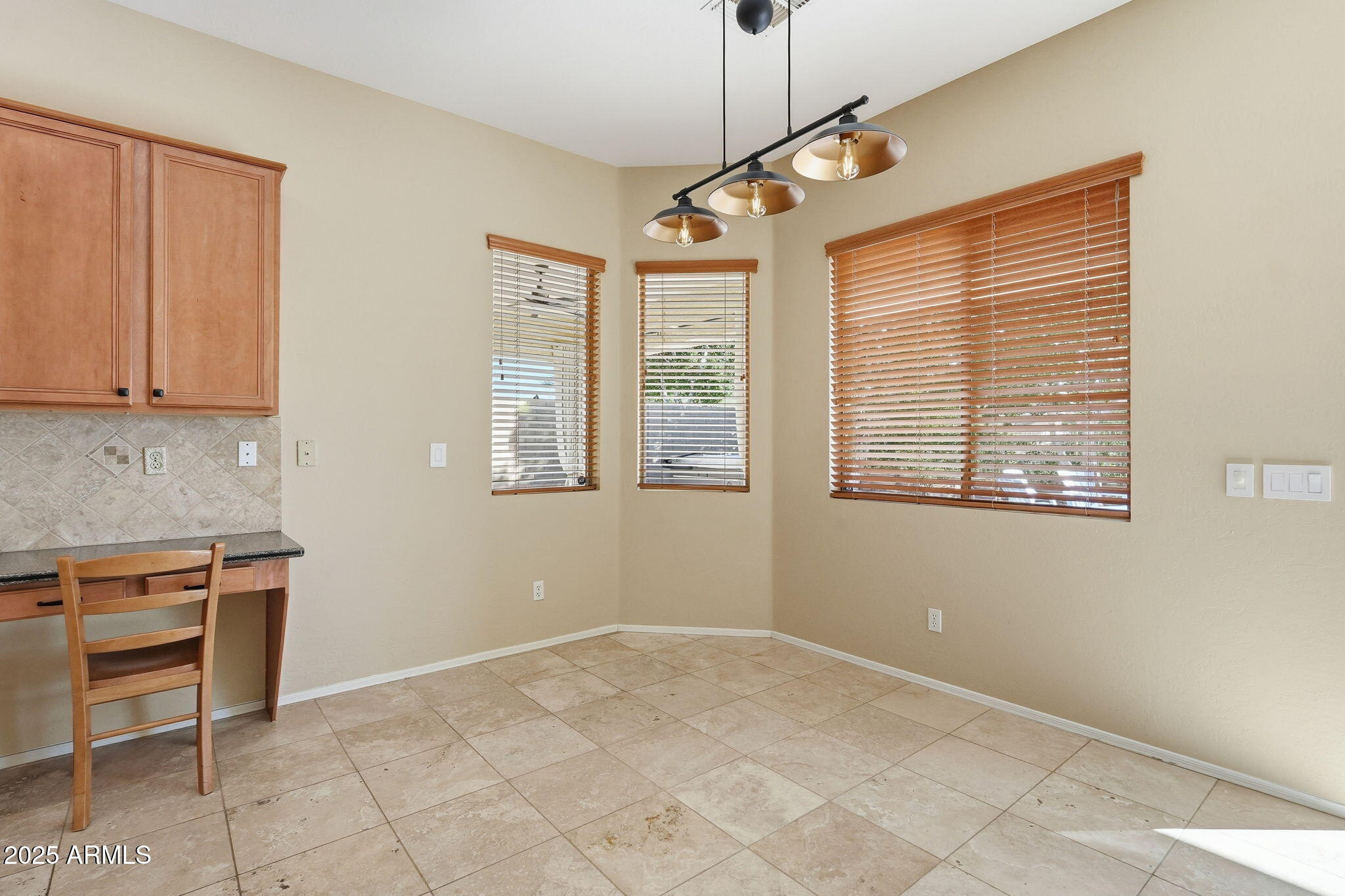 8605 E HANNIBAL Street