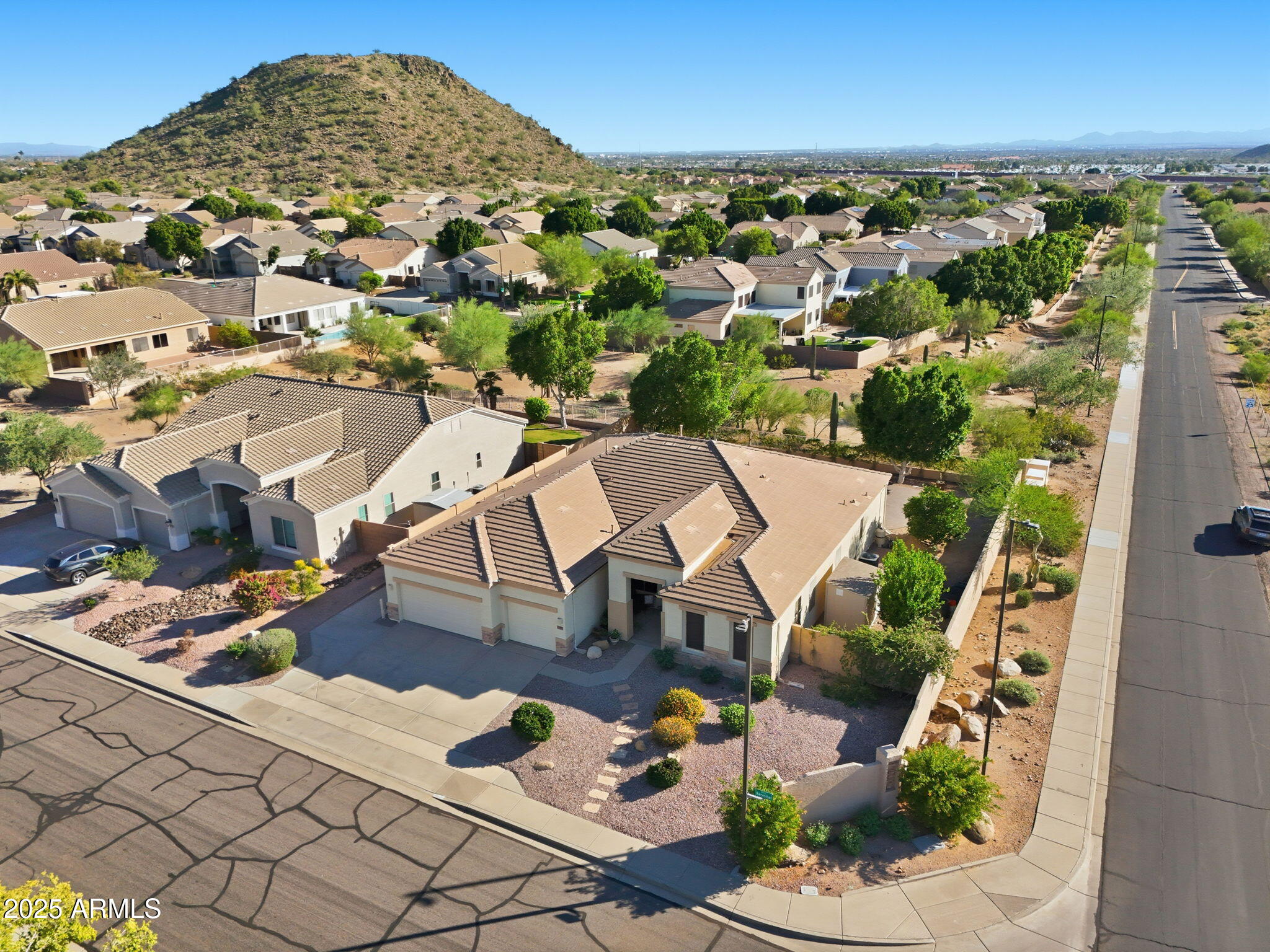 8605 E HANNIBAL Street