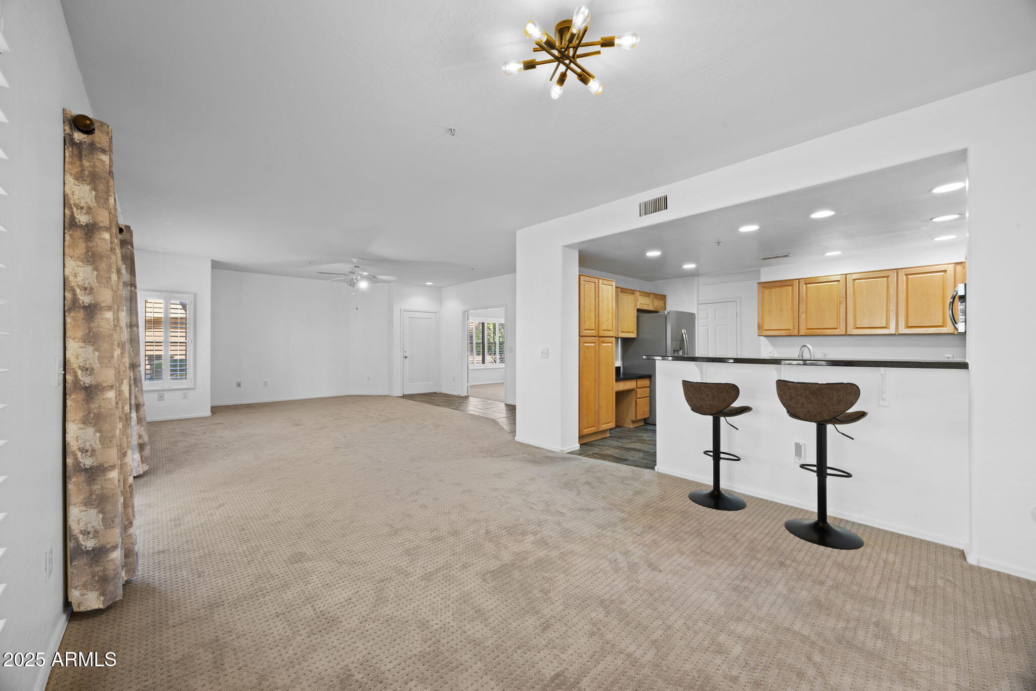 19700 N 76TH Street, 1040