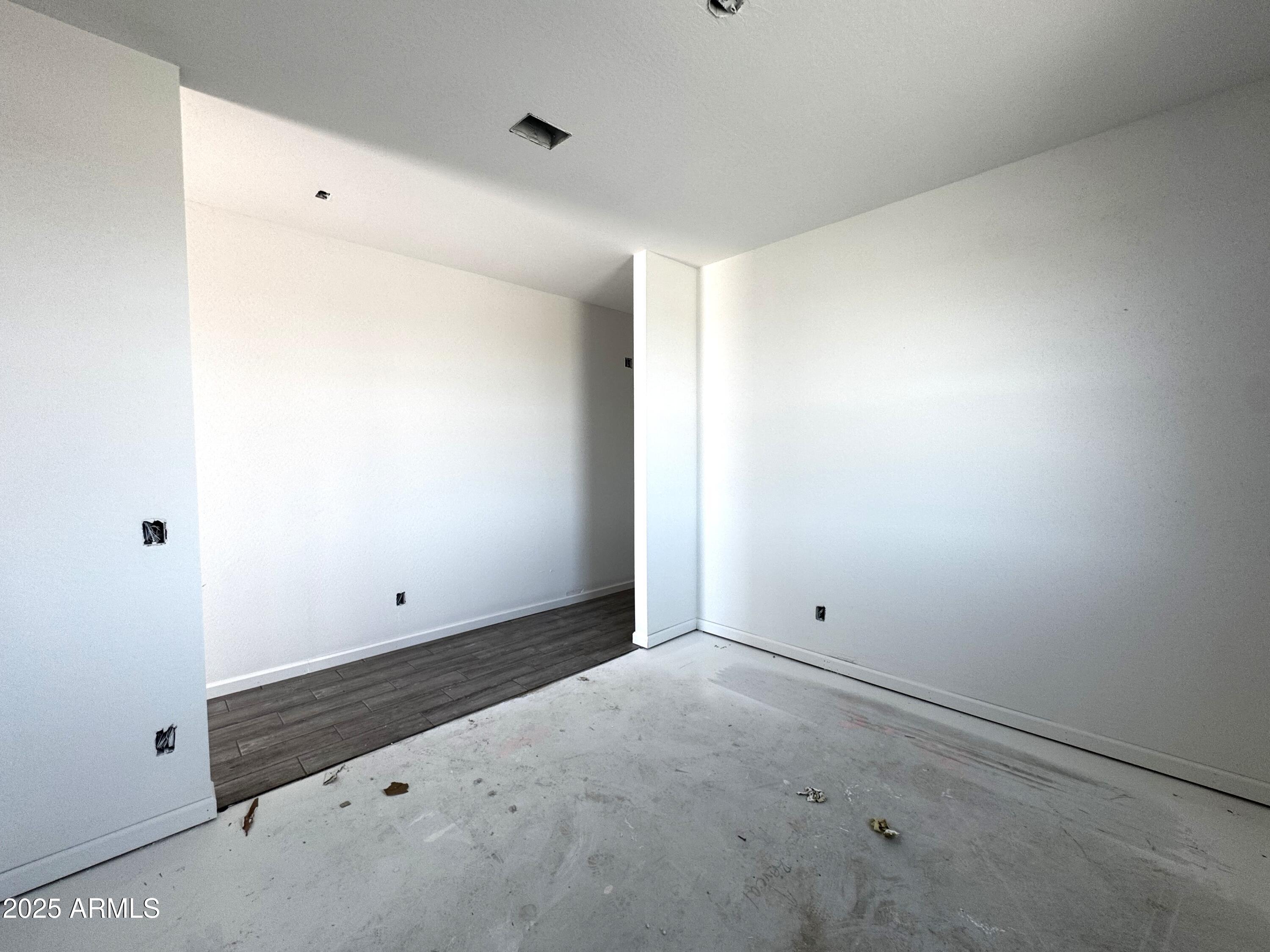 47424 W KENNER Drive