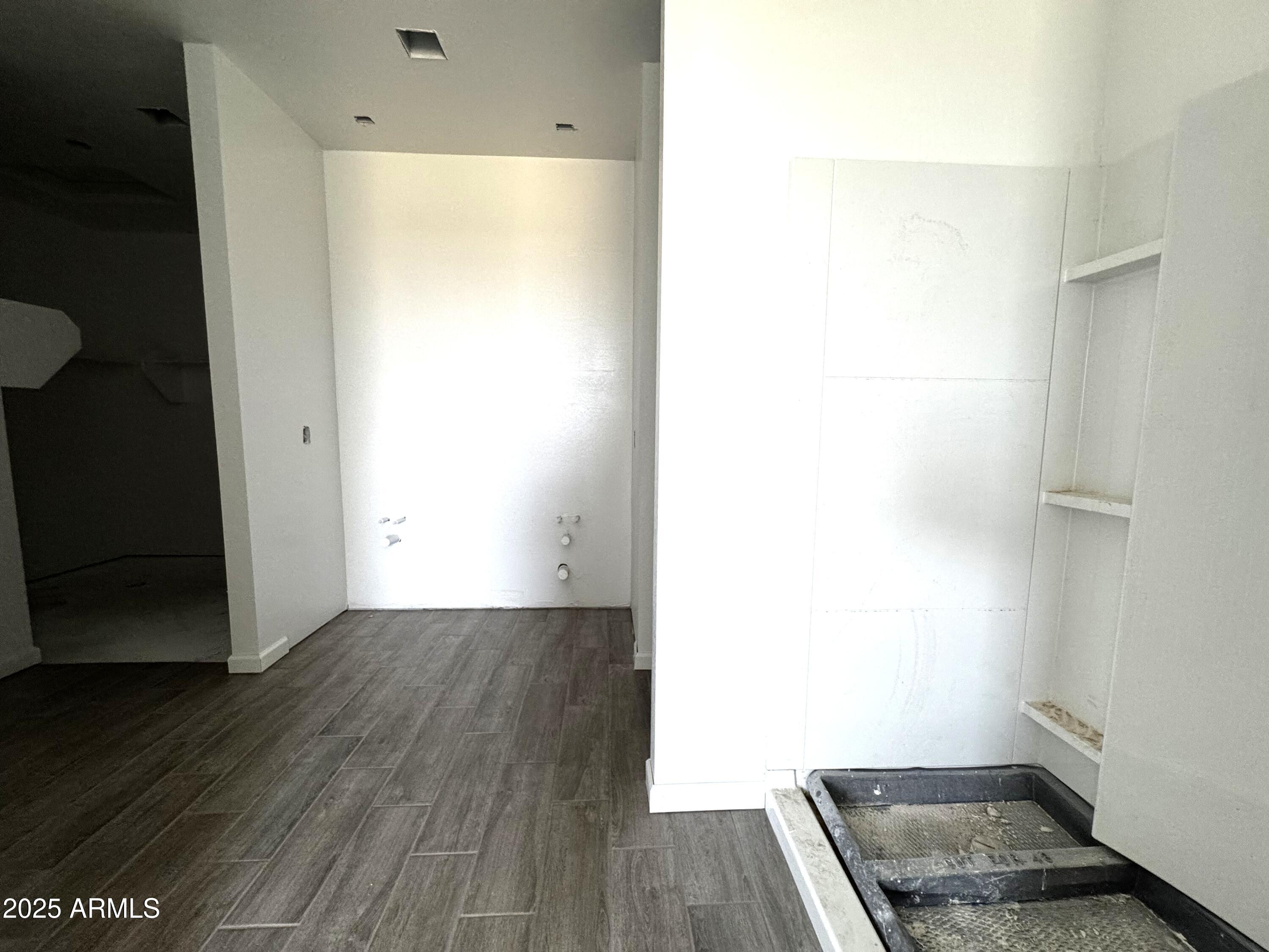 47424 W KENNER Drive