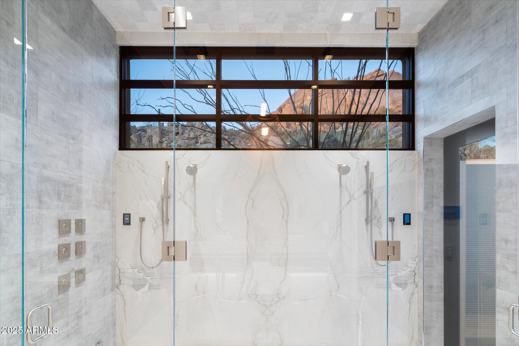 10585 E CRESCENT MOON Drive, 44