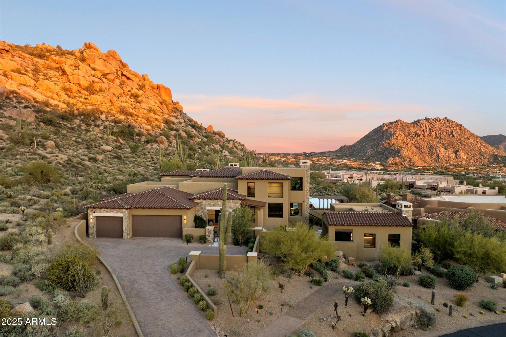 10585 E CRESCENT MOON Drive, 44