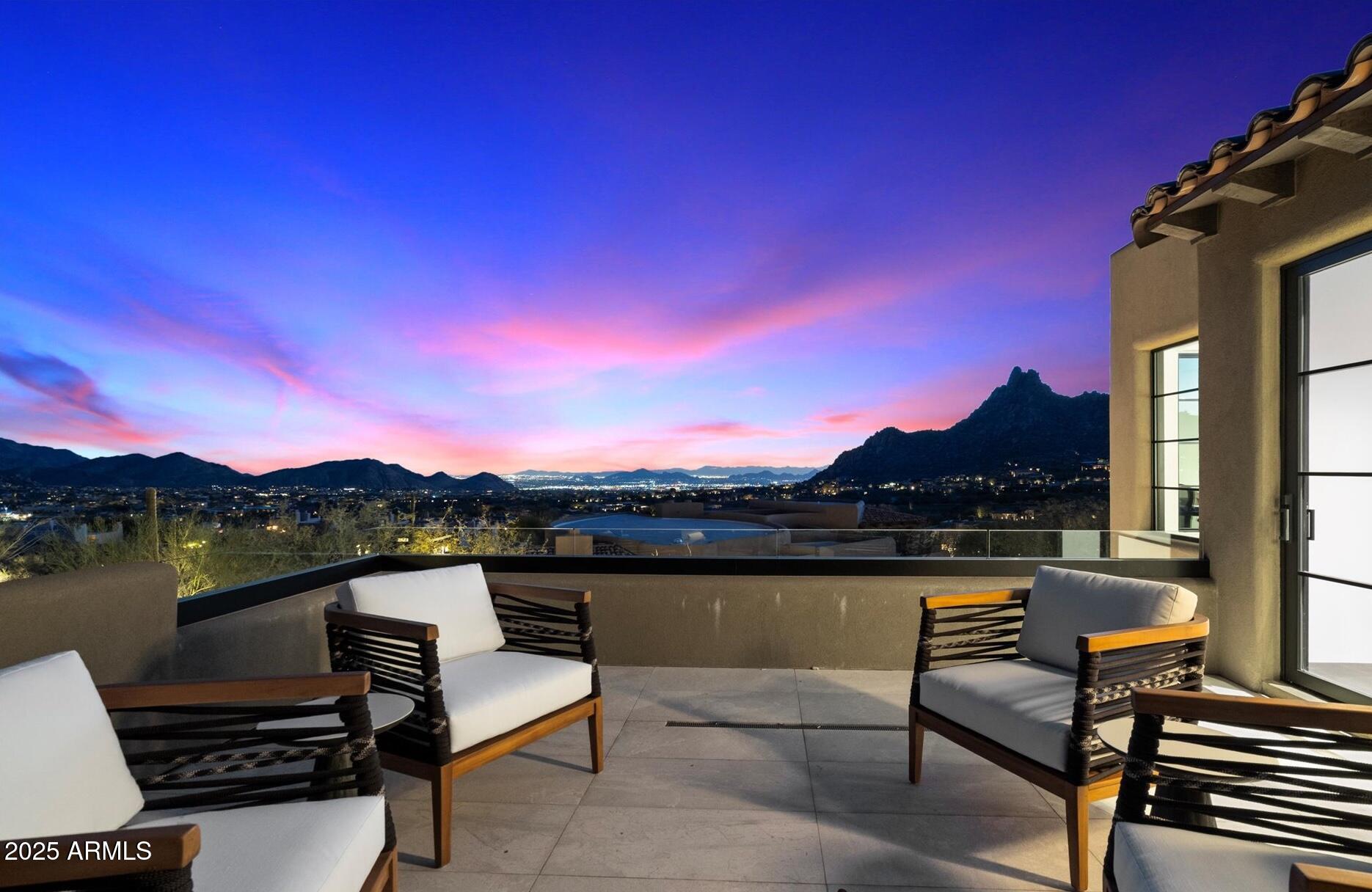 10585 E CRESCENT MOON Drive, 44