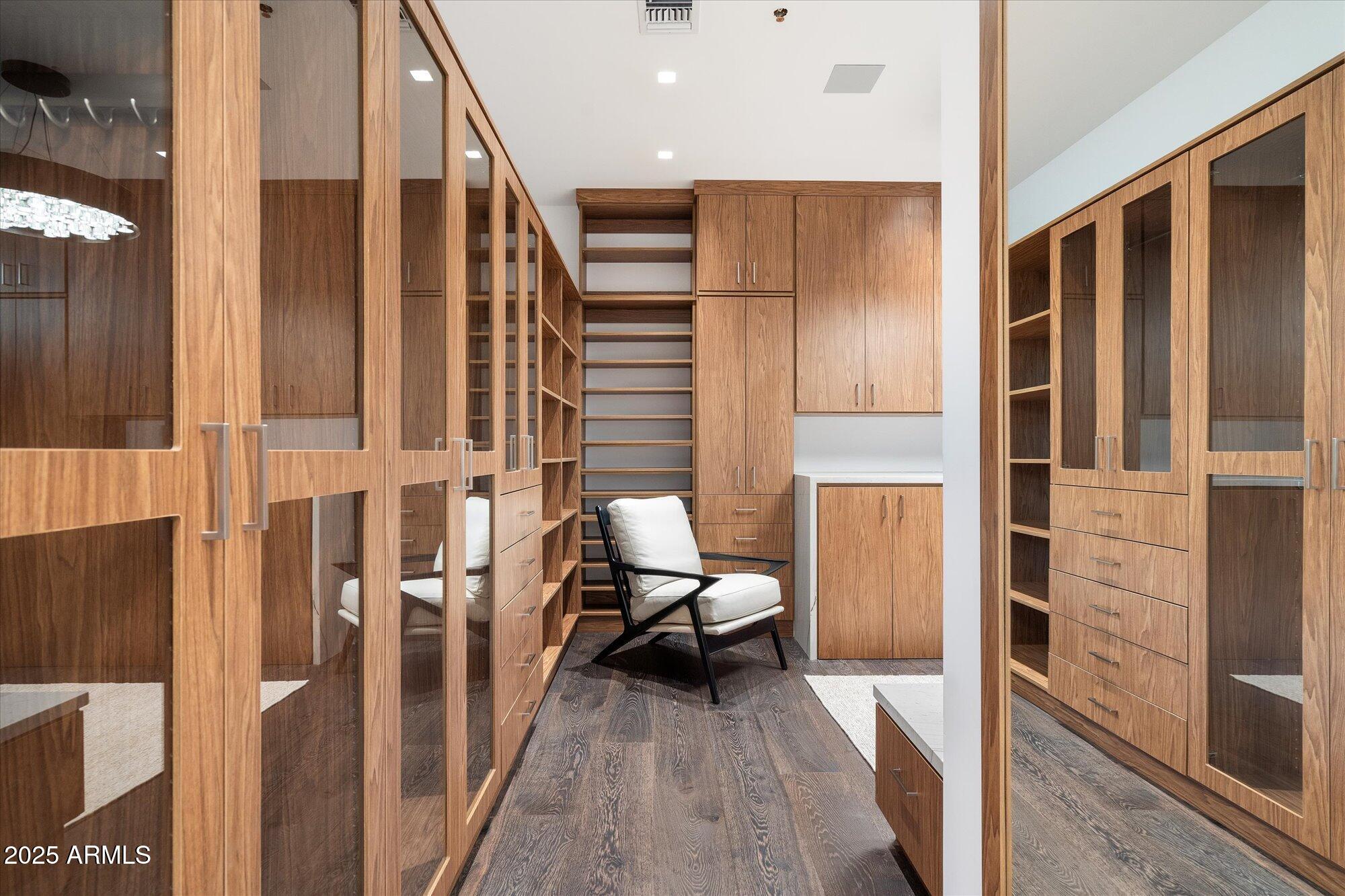 10585 E CRESCENT MOON Drive, 44