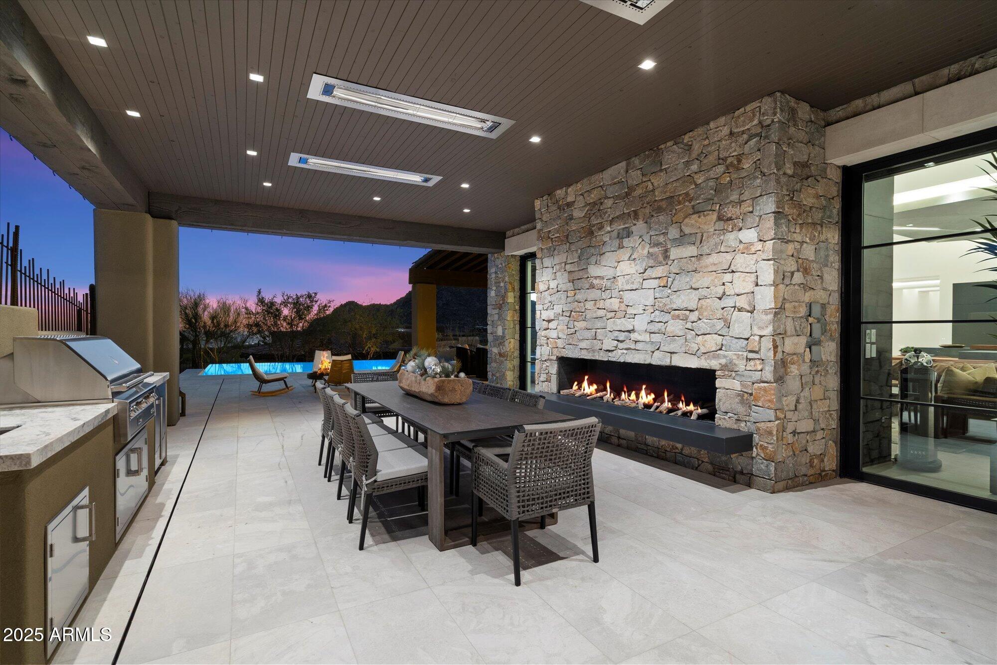 10585 E CRESCENT MOON Drive, 44