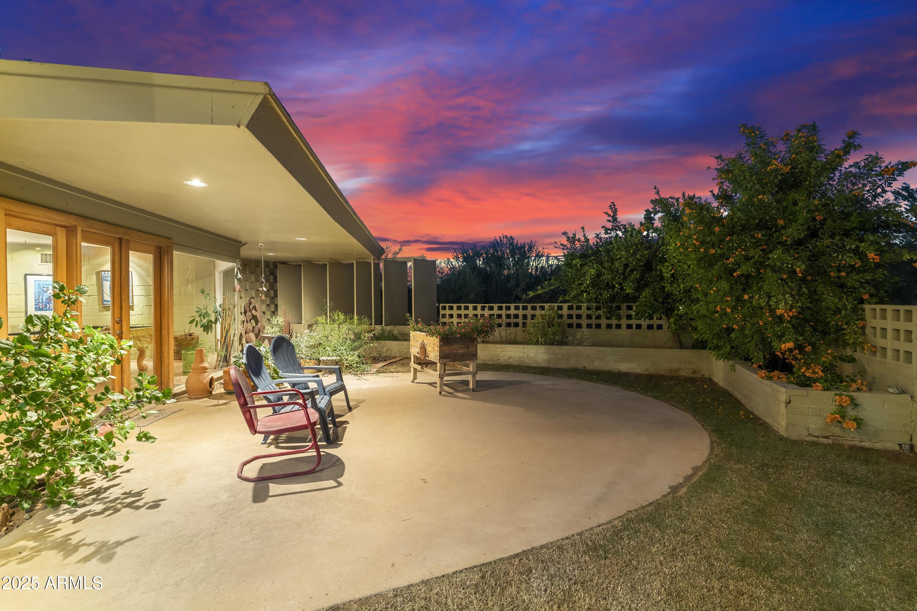 6306 N CAMELBACK MANOR Drive