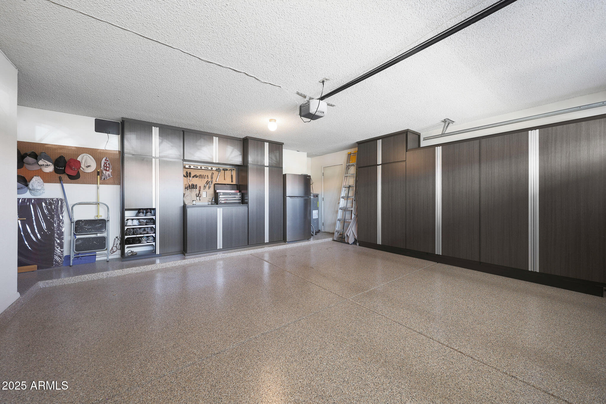 6009 E BETTY ELYSE Lane