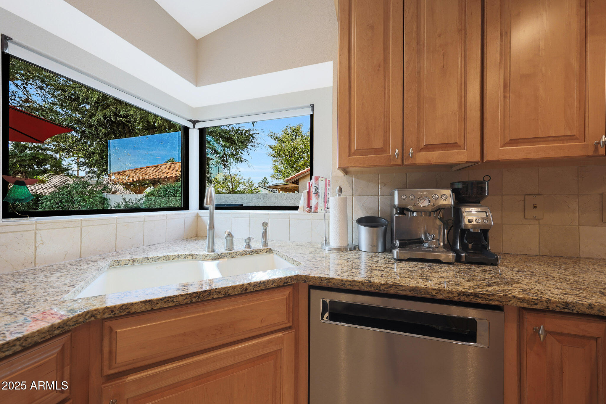 6009 E BETTY ELYSE Lane