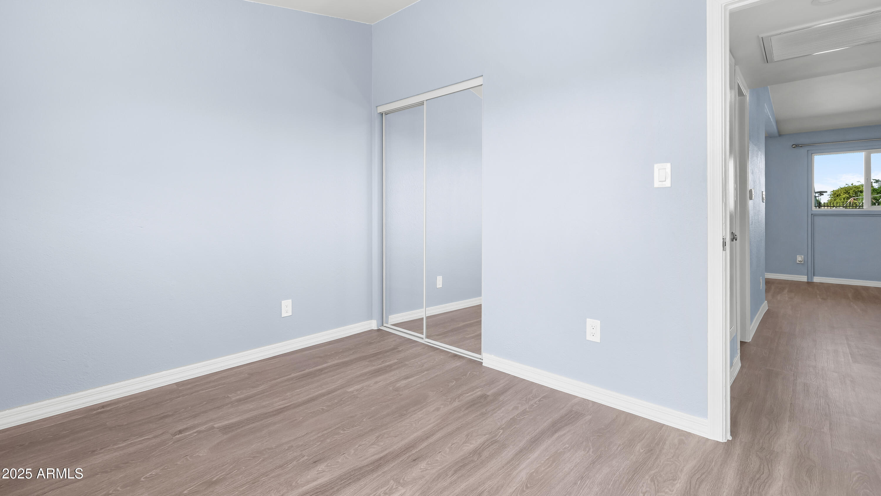 2101 W HEATHERBRAE Drive