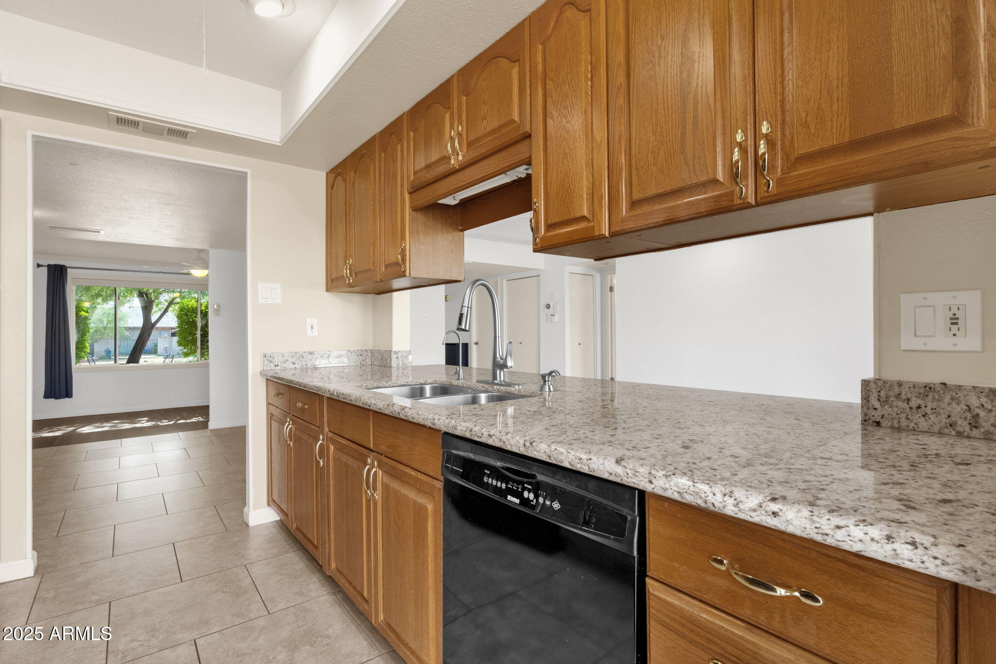 1704 E BELL DE MAR Drive