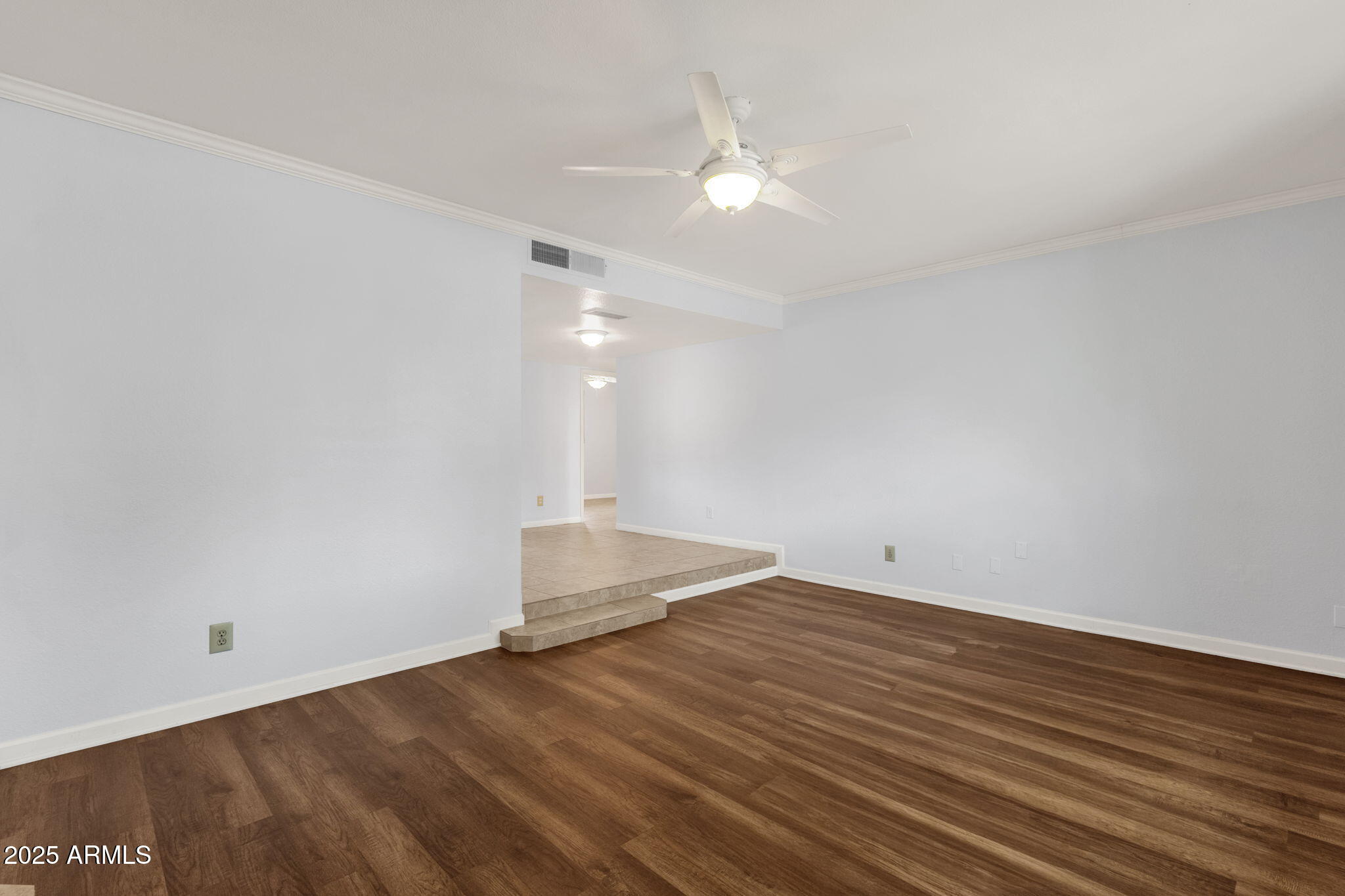 1704 E BELL DE MAR Drive