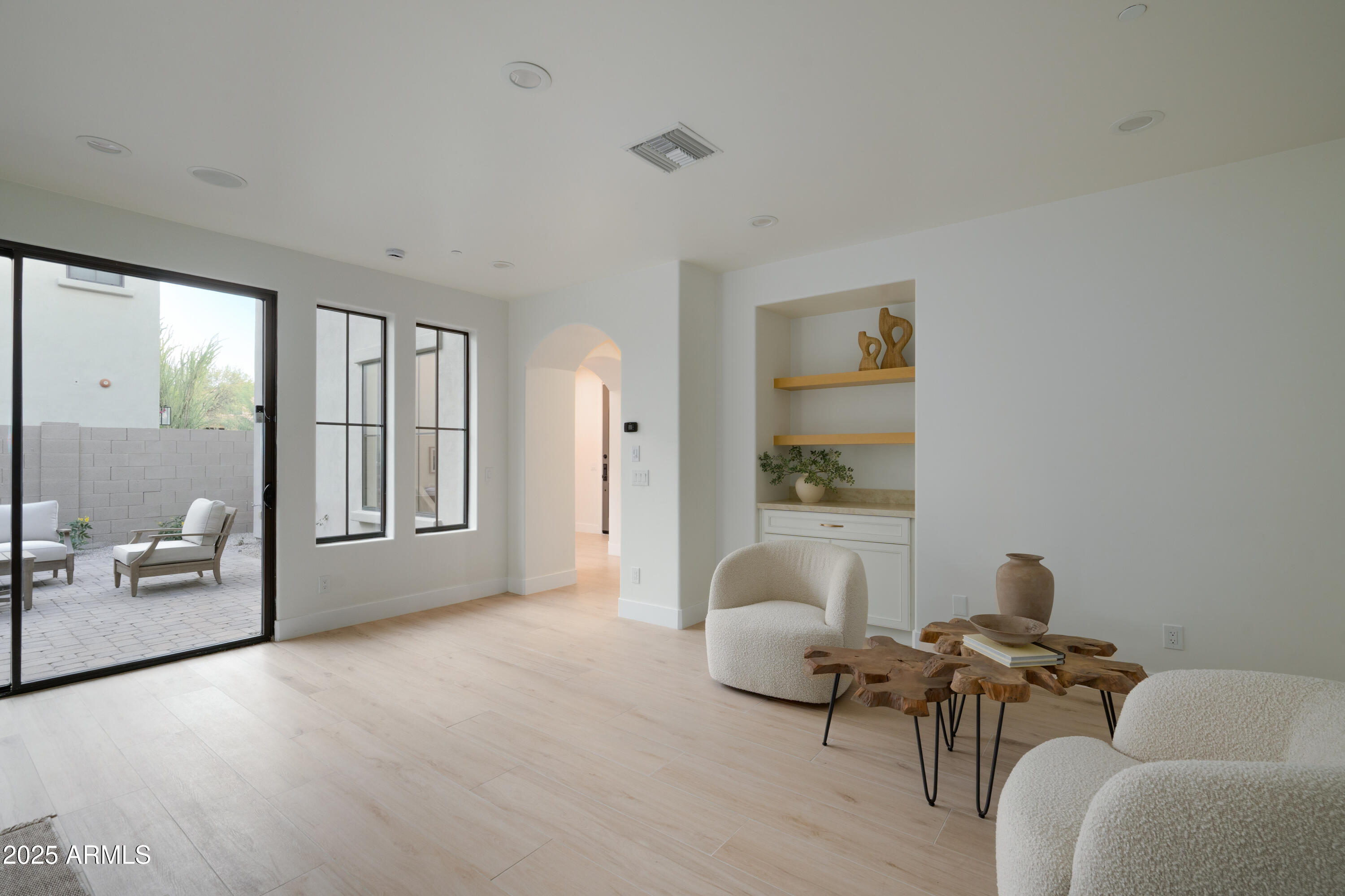 10050 E SOUTH BEND Drive