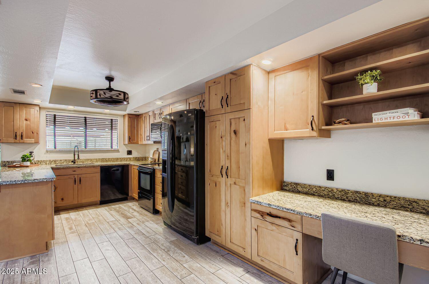 7813 E CORONADO Road