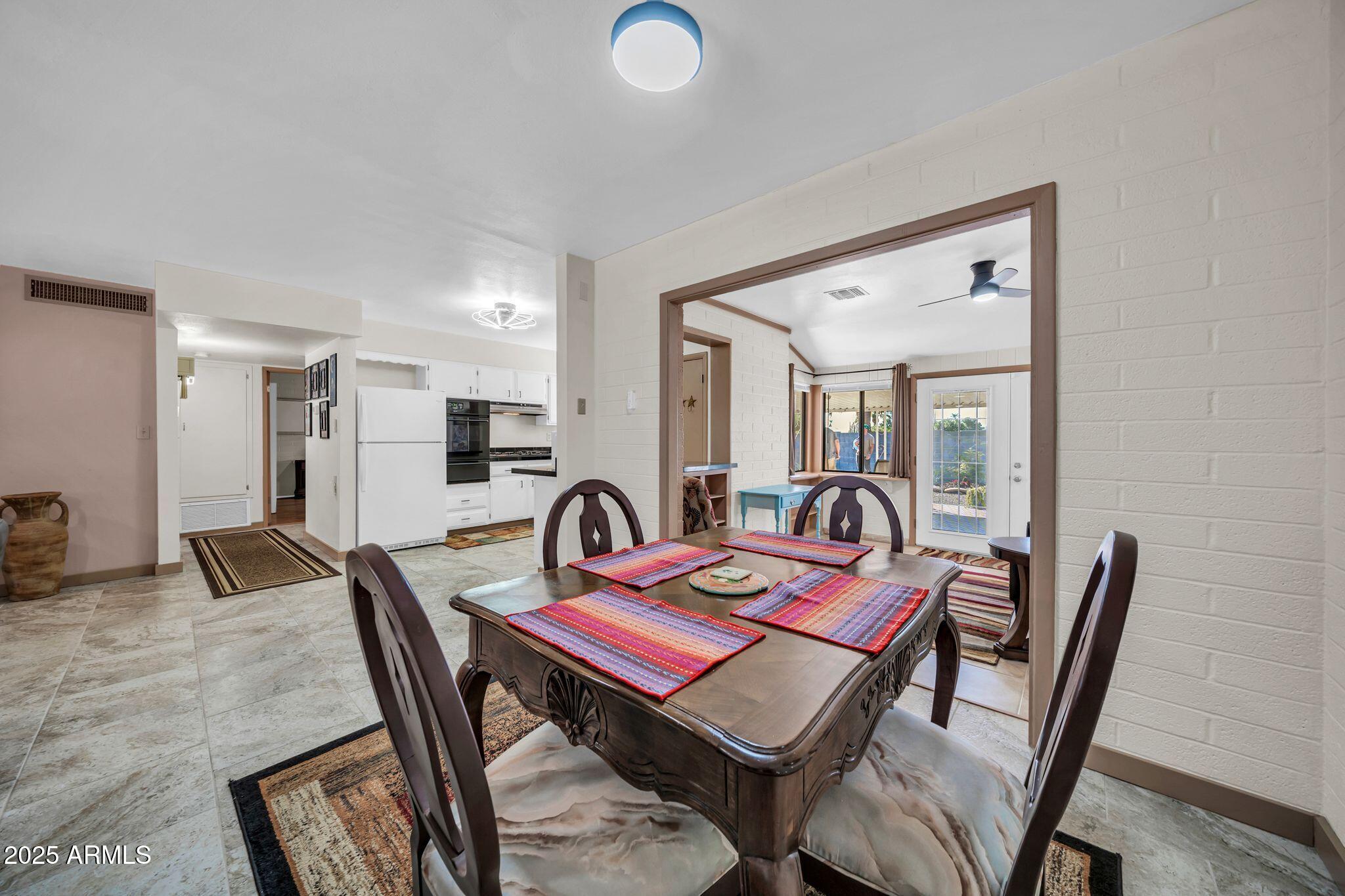 10517 W CUMBERLAND Drive