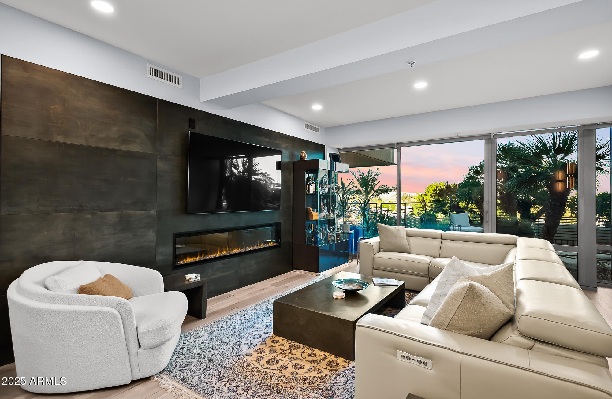 7167 E RANCHO VISTA Drive, 4007