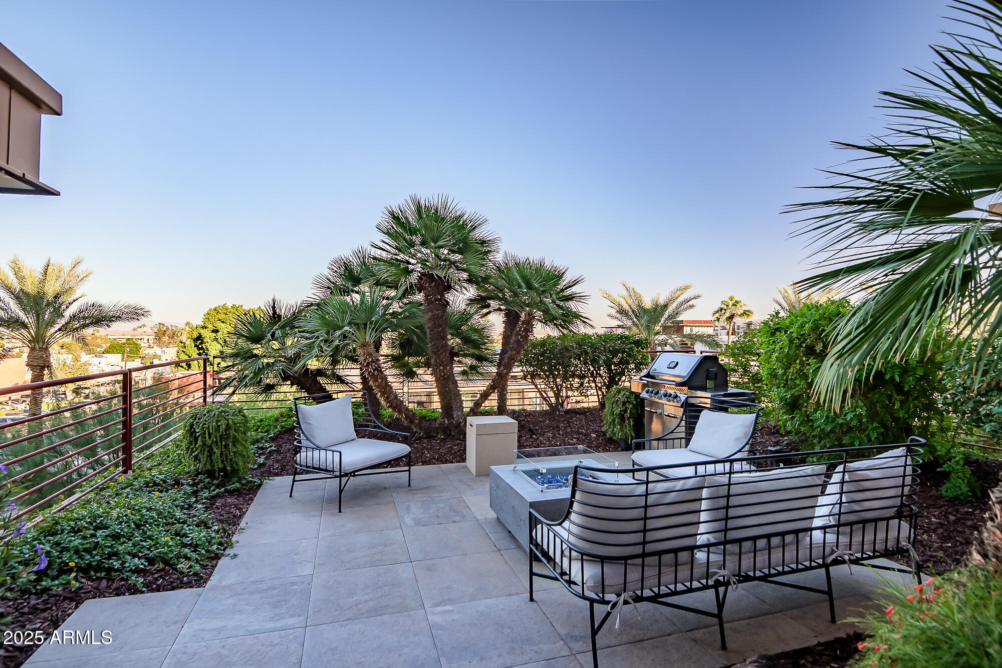 7167 E RANCHO VISTA Drive, 4007