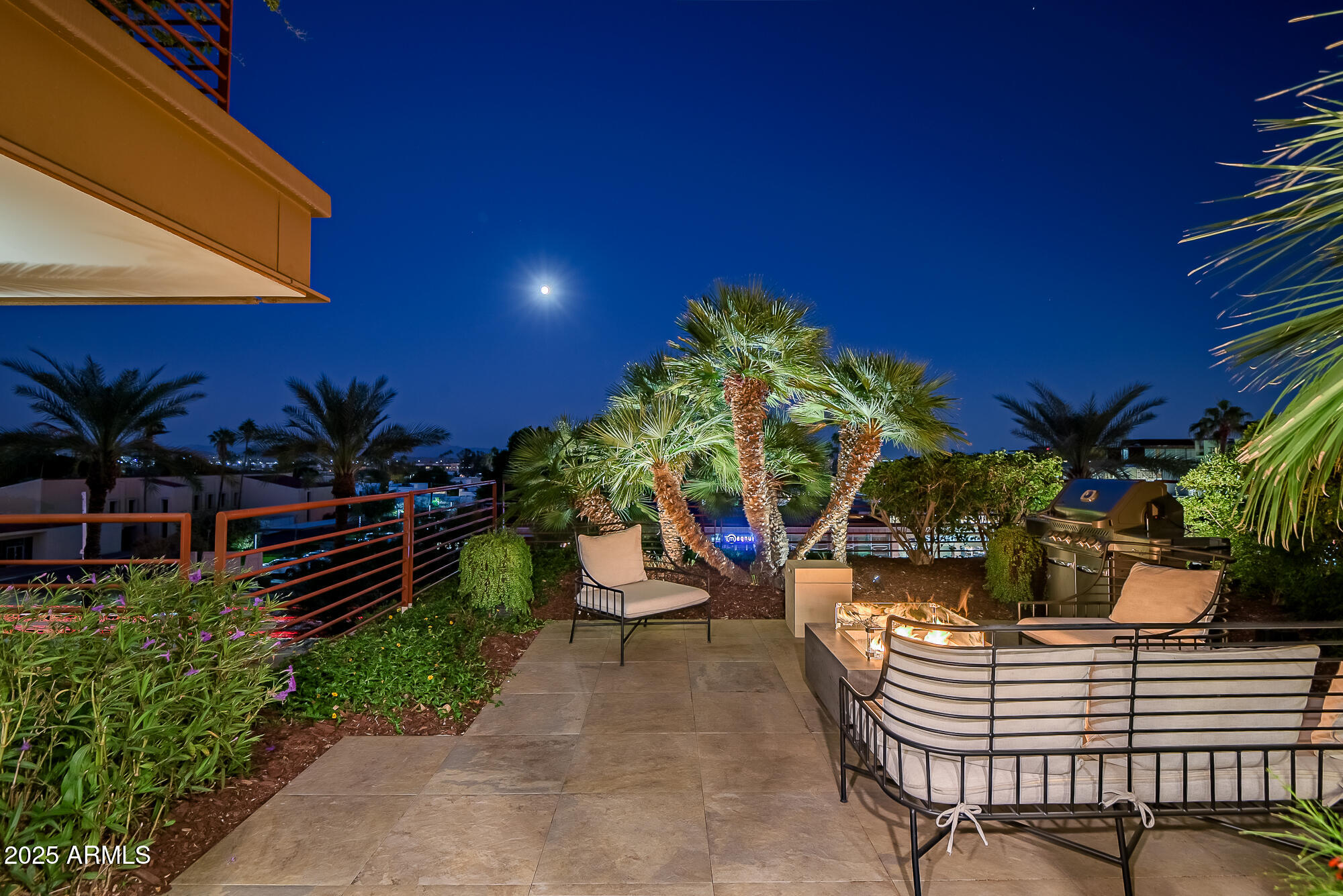 7167 E RANCHO VISTA Drive, 4007