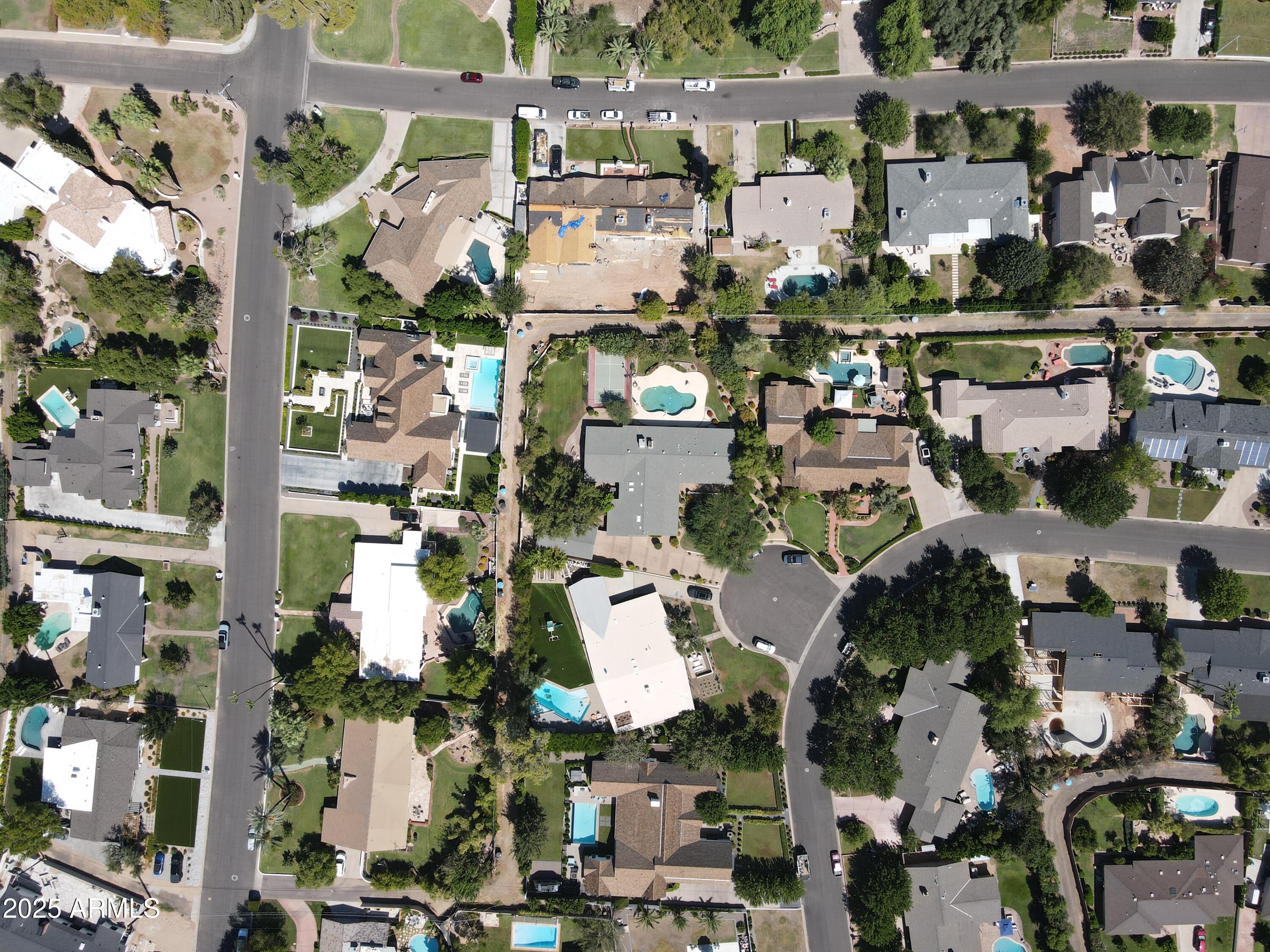 6002 E CALLE ROSA, 77