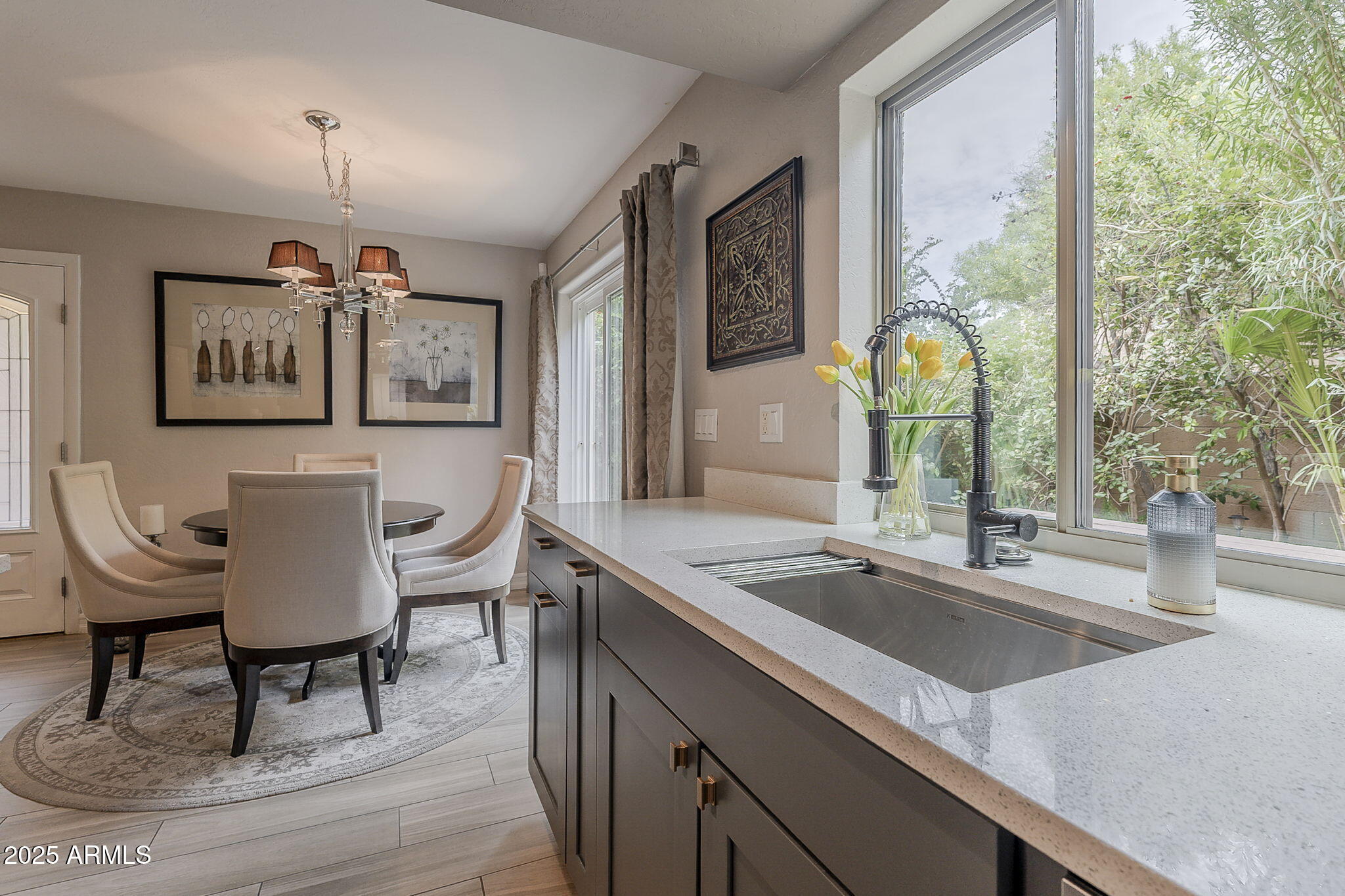 10409 N 10TH Street, 1