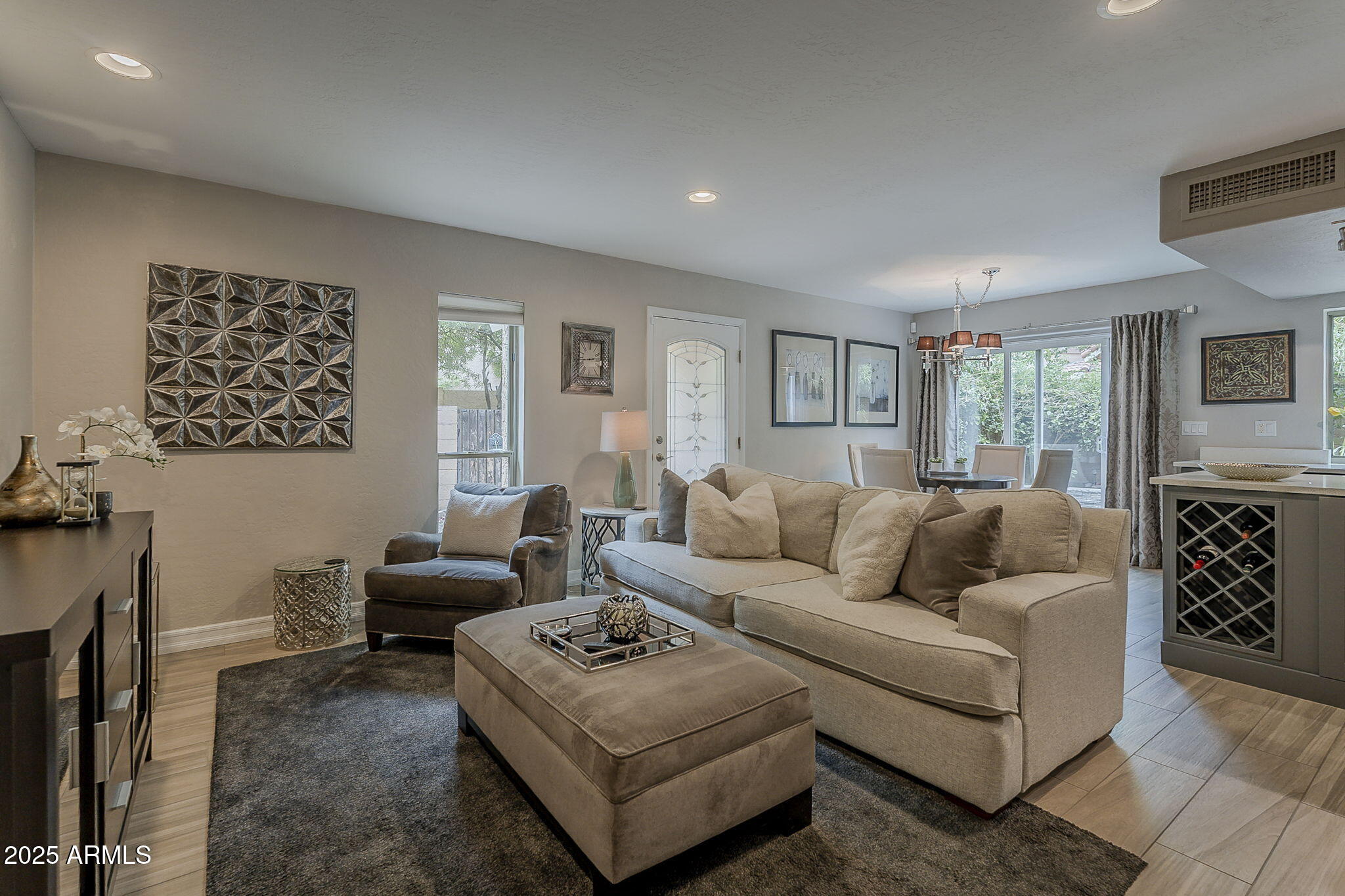 10409 N 10TH Street, 1