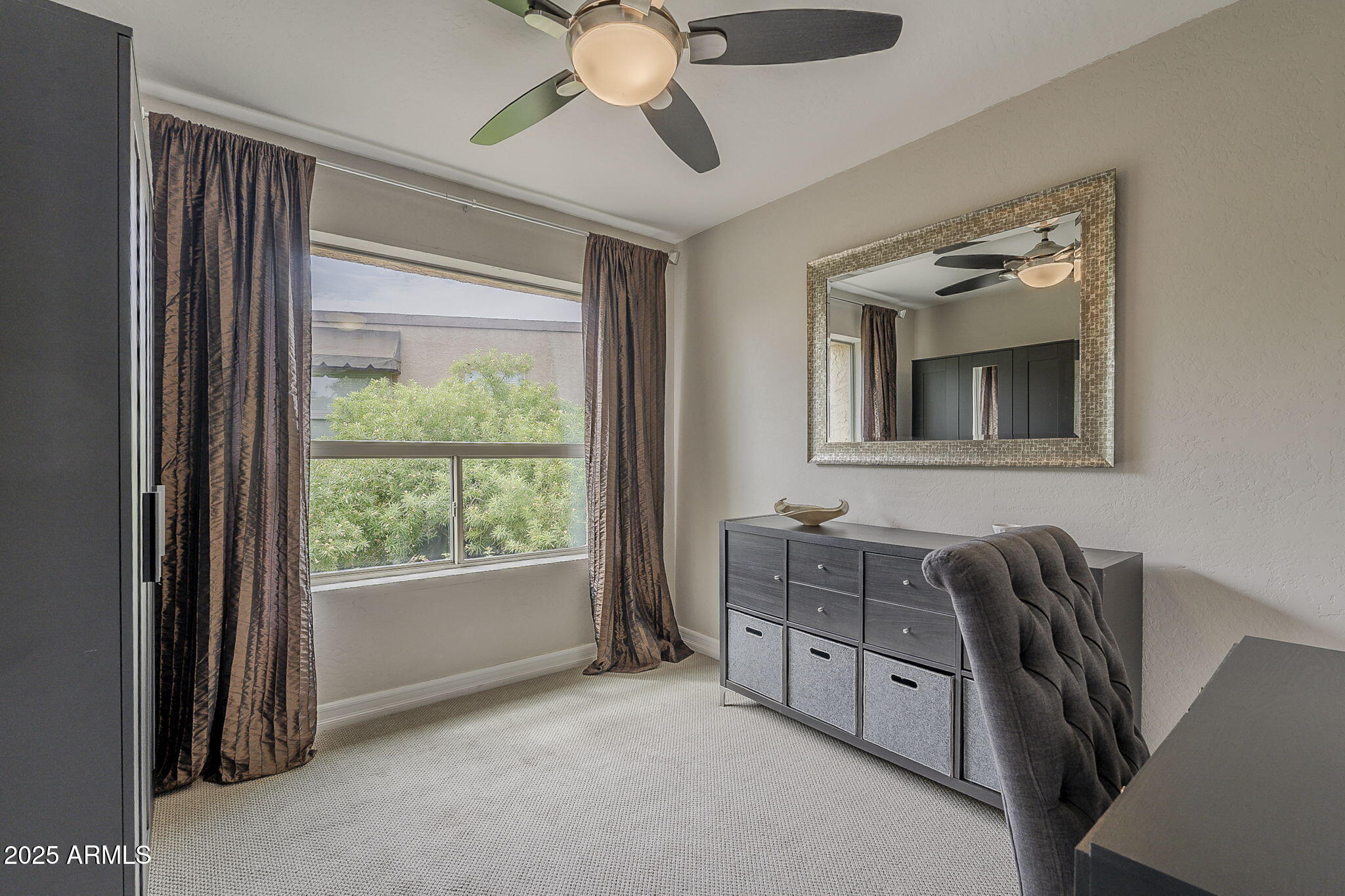 10409 N 10TH Street, 1