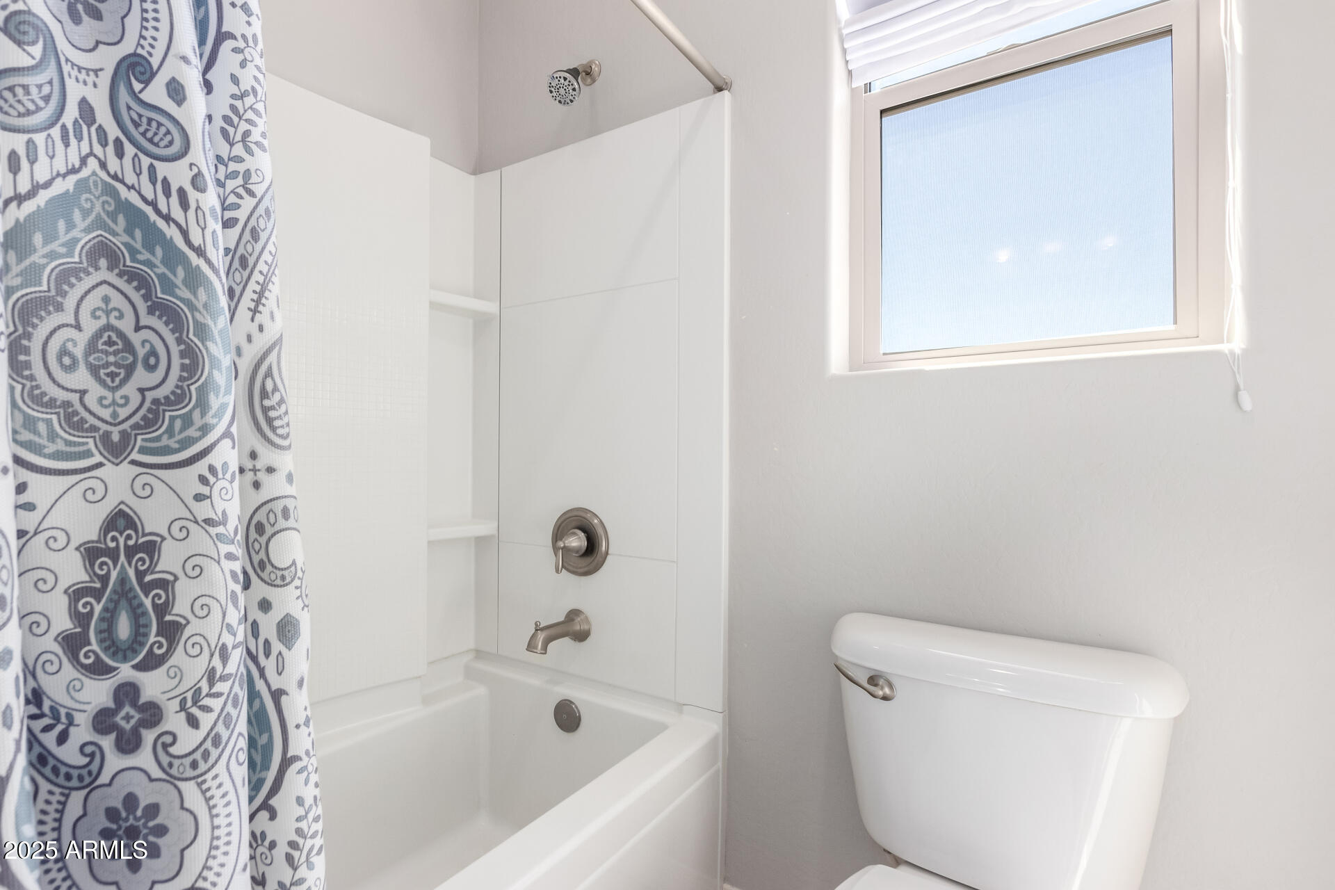 10043 W FOOTHILL Drive