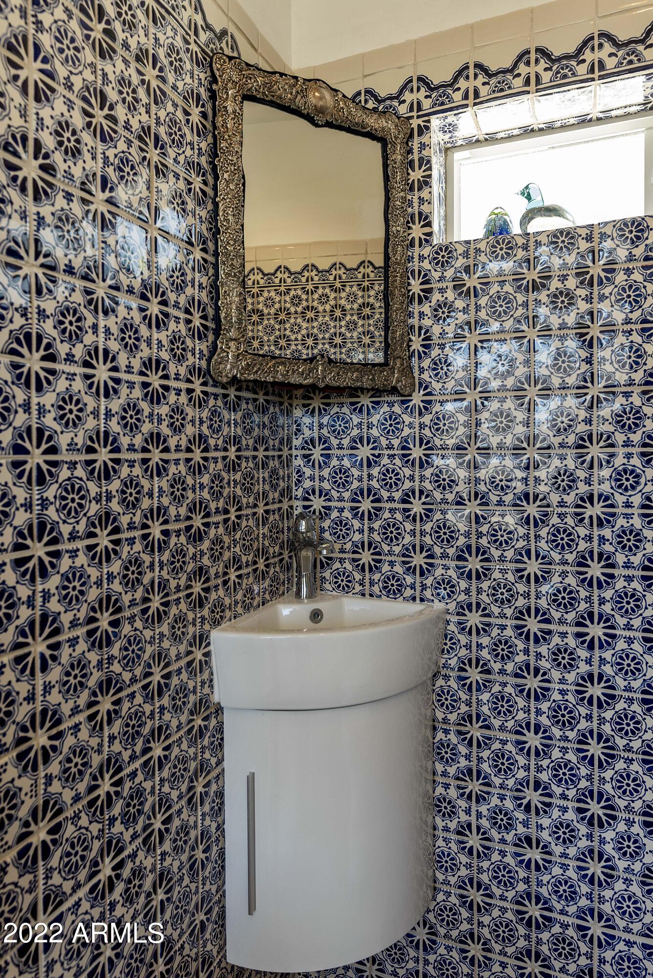 5434 E LINCOLN Drive, 72