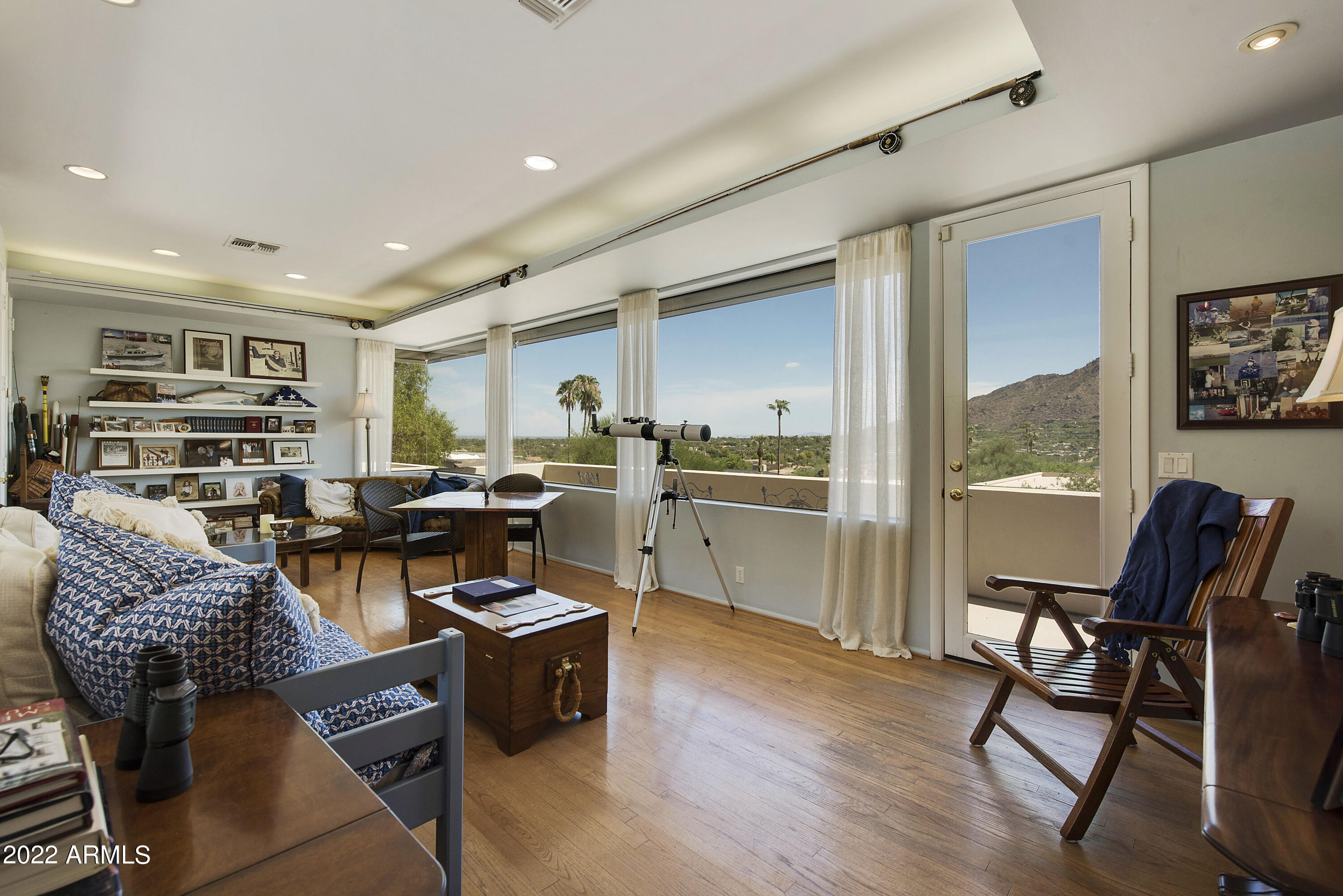 5434 E LINCOLN Drive, 72