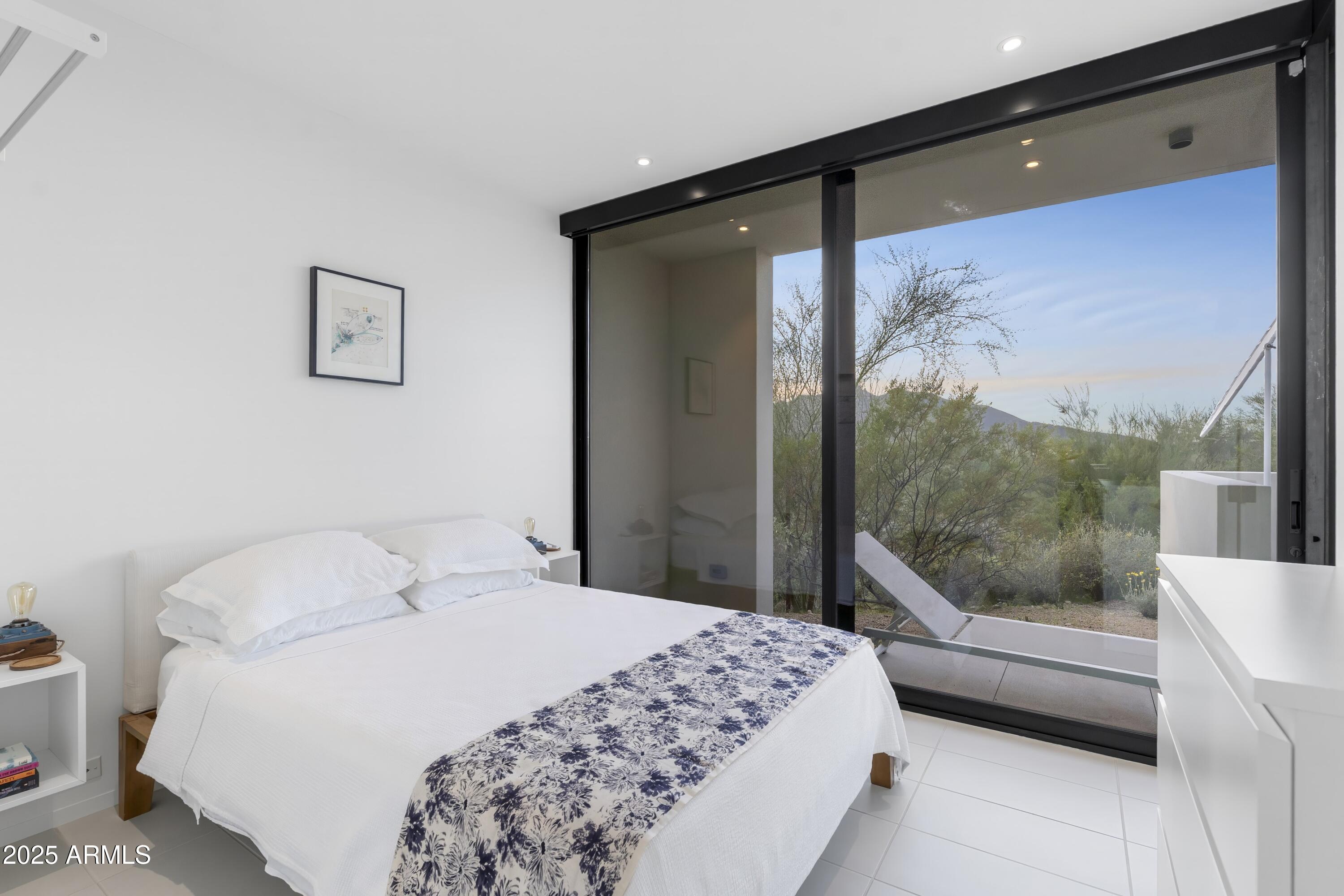 7915 E PRIMROSE Path