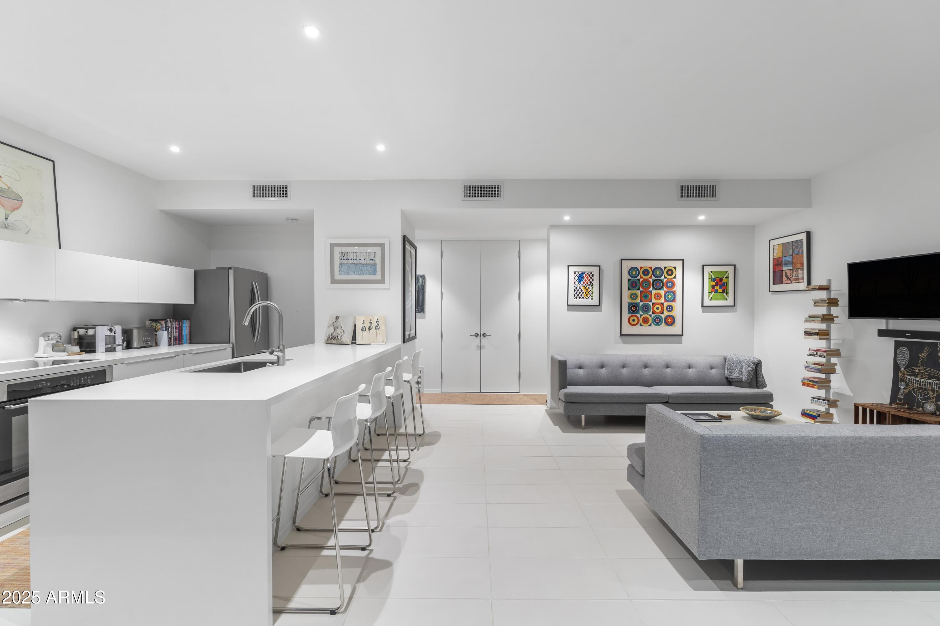 7915 E PRIMROSE Path