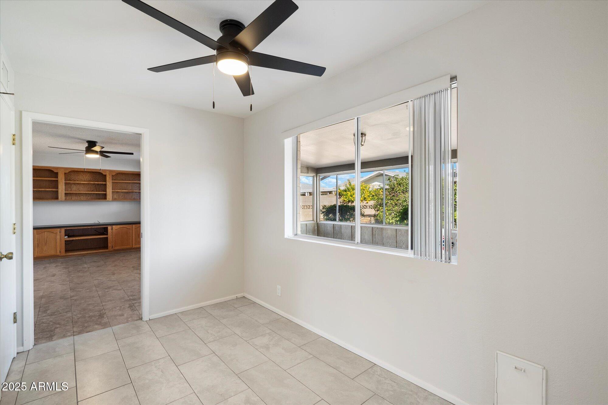 4530 E EMELITA Avenue