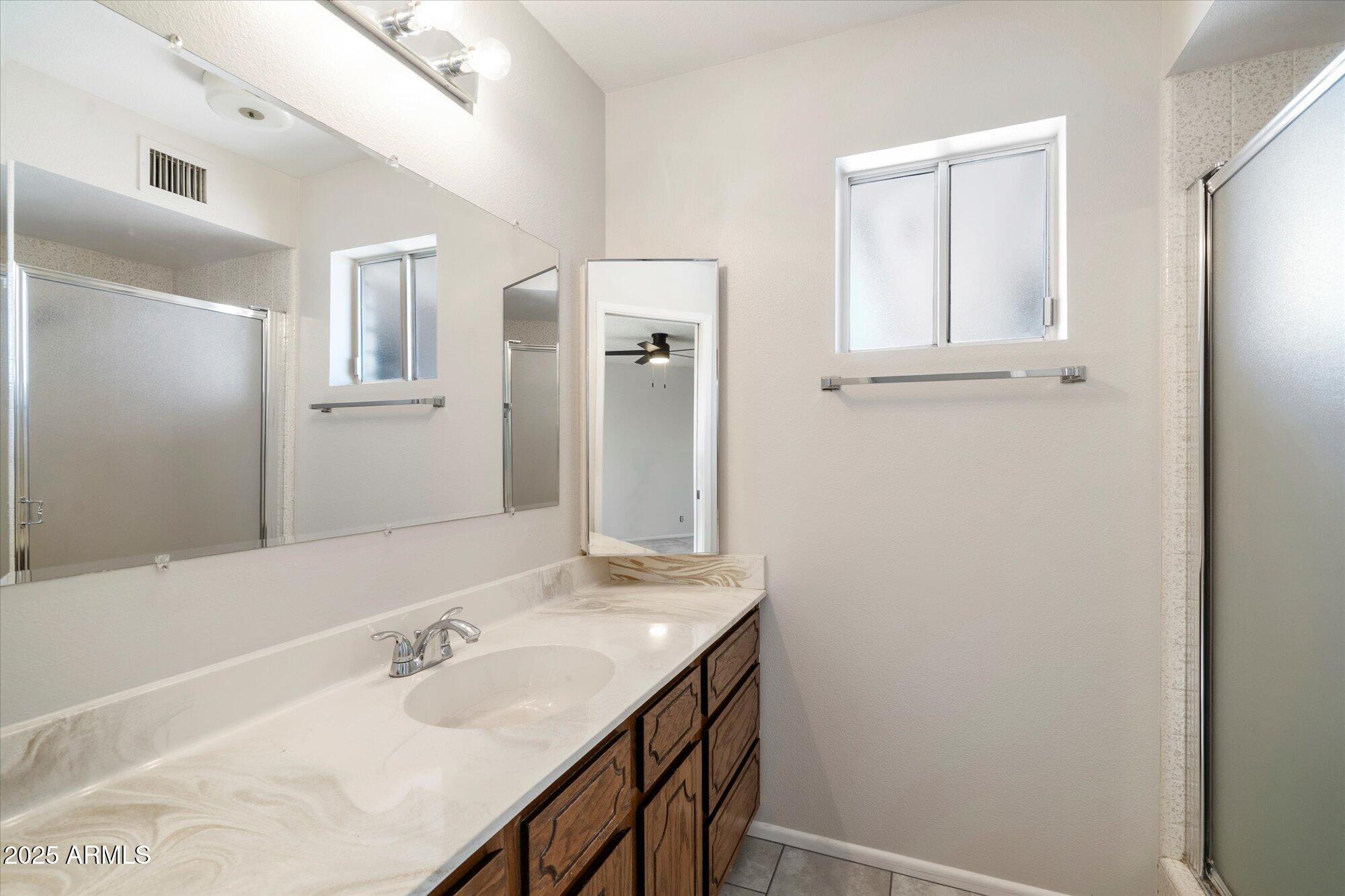 4530 E EMELITA Avenue