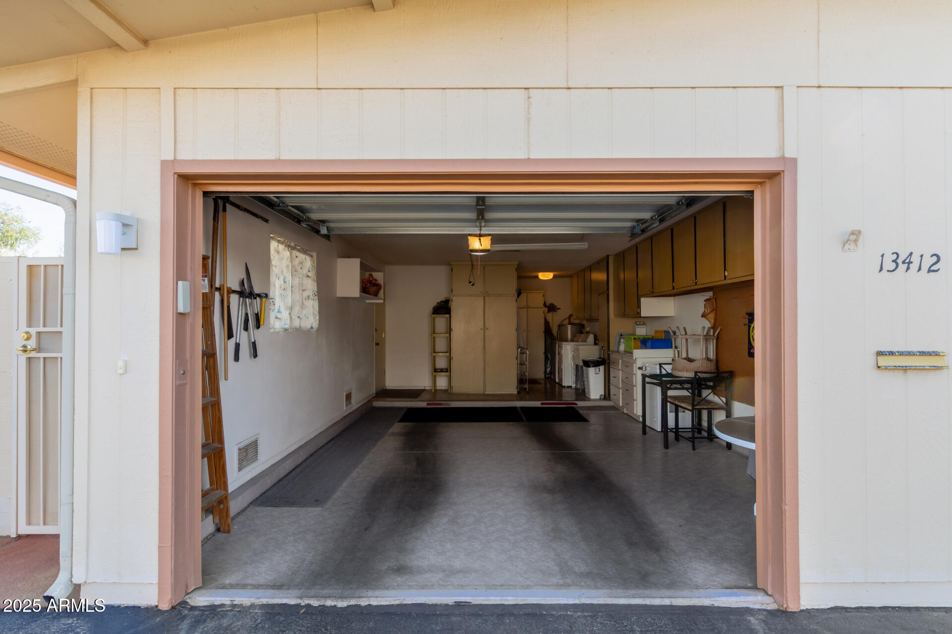 13412 W DESERT GLEN Drive