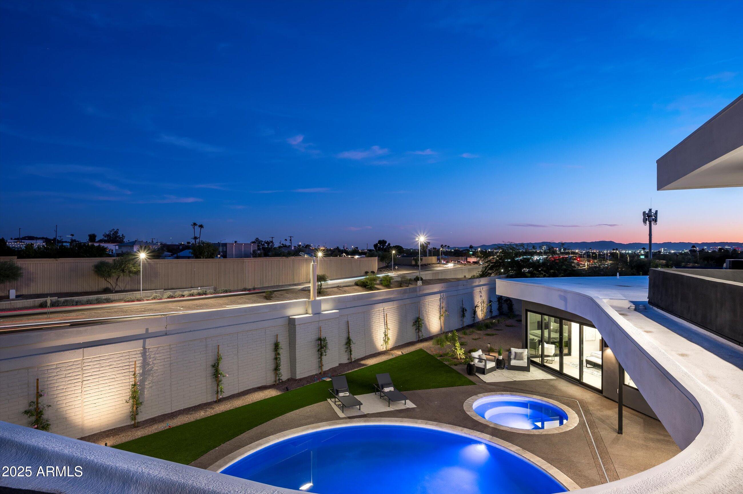 1831 E PALMAIRE Avenue